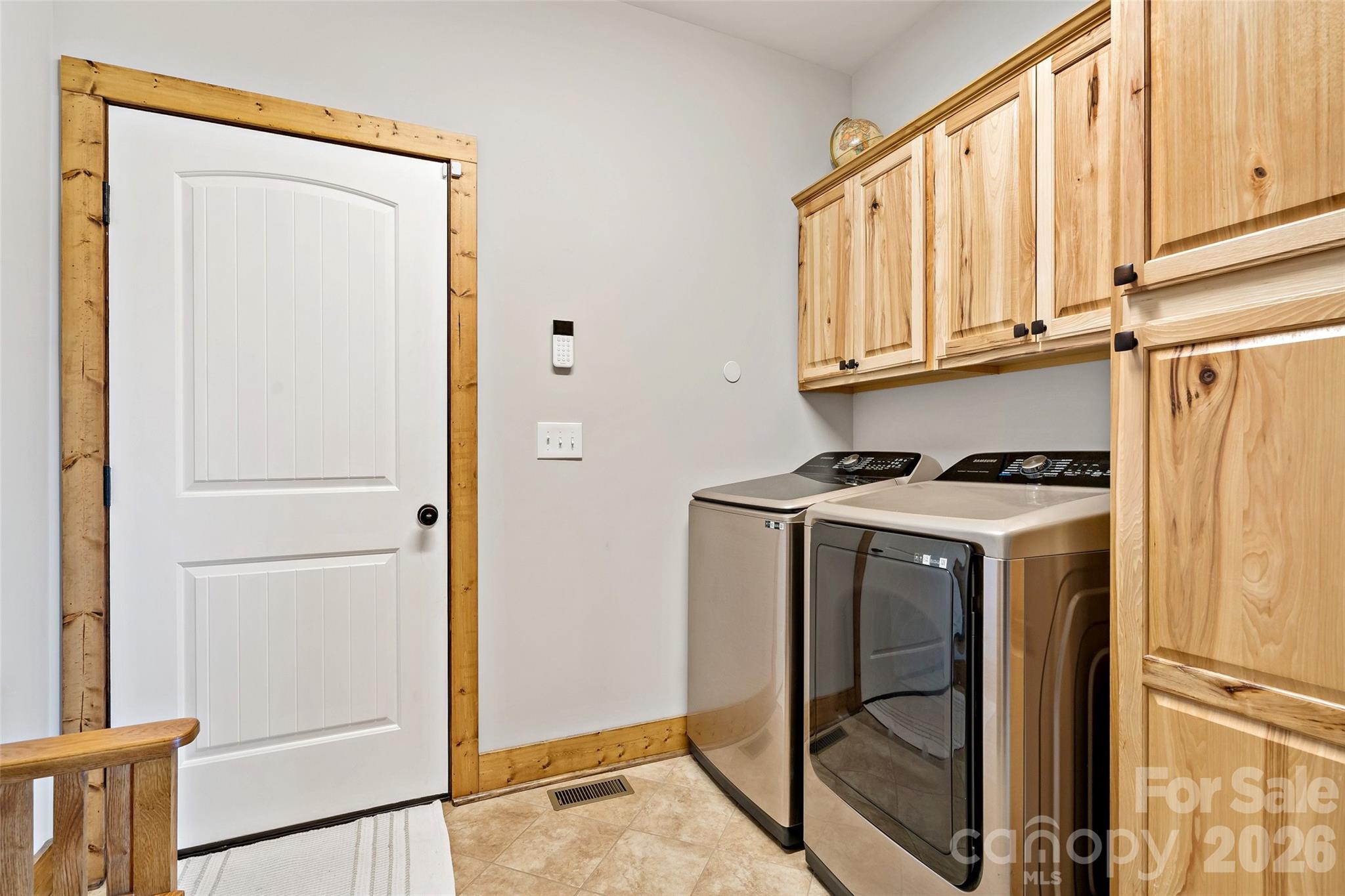 207 Lake Crest Drive 11 Property Photo 27