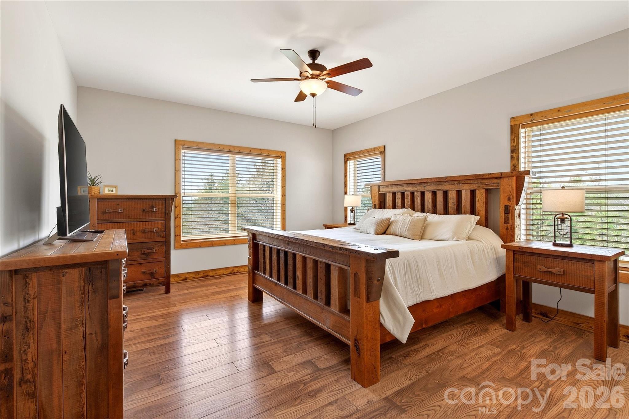 207 Lake Crest Drive 11 Property Photo 28