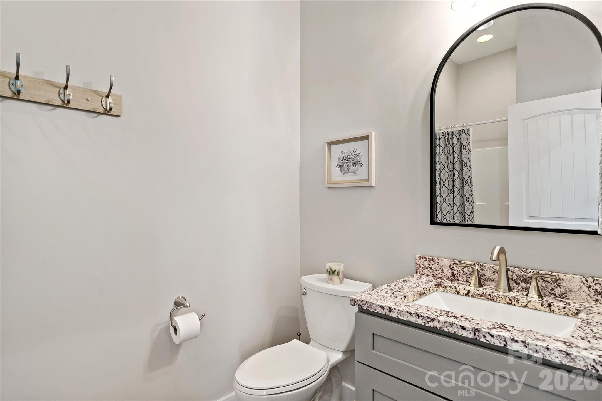 207 Lake Crest Drive 11 Property Photo 38