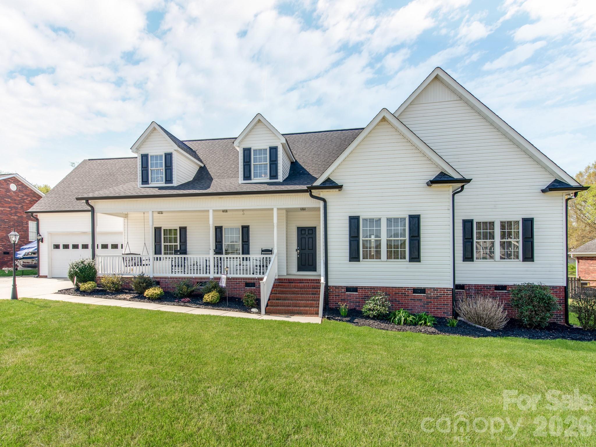 2261 Stallings Road Property Photo 1