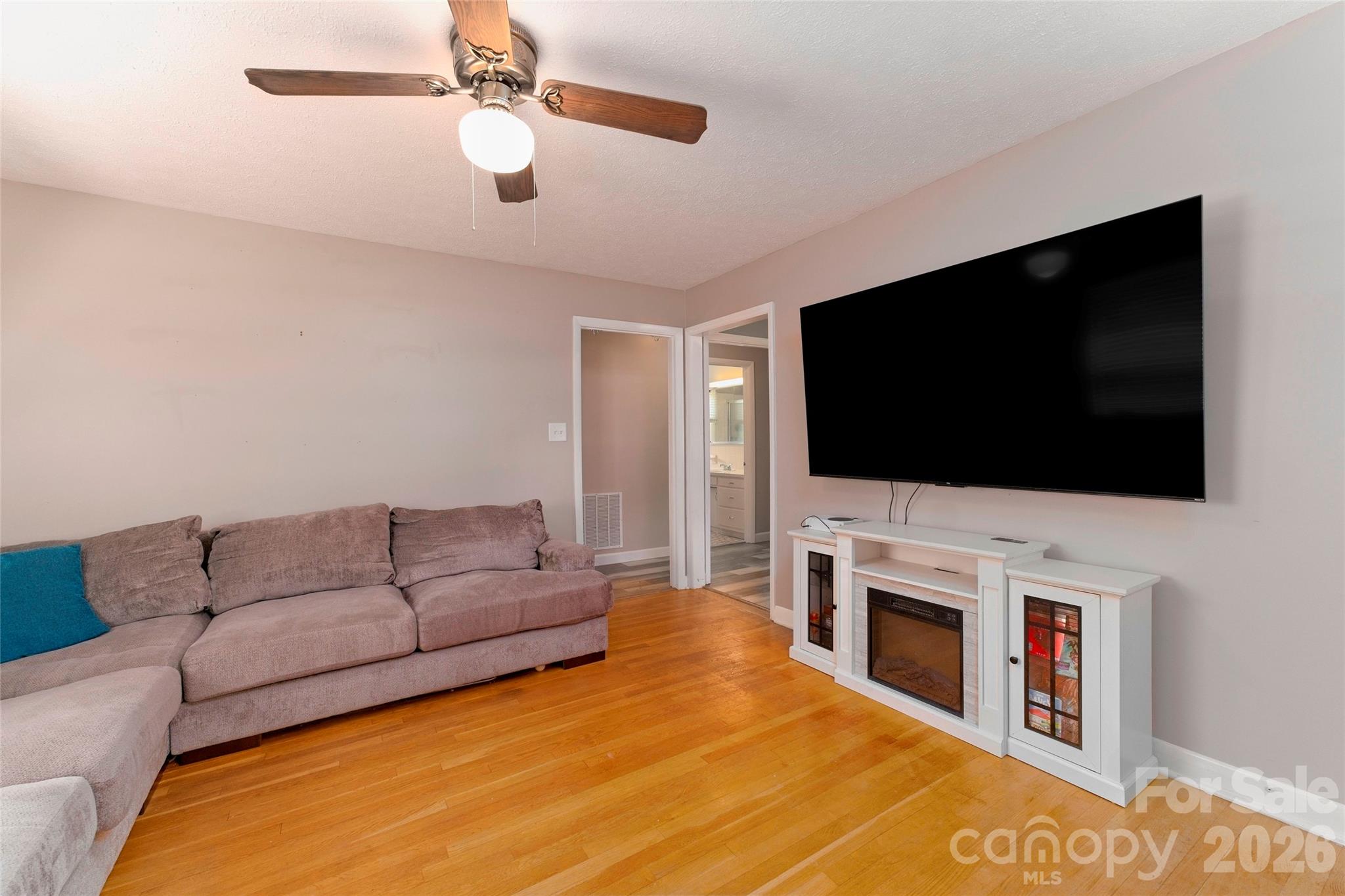 103 Regina Drive Property Photo 3