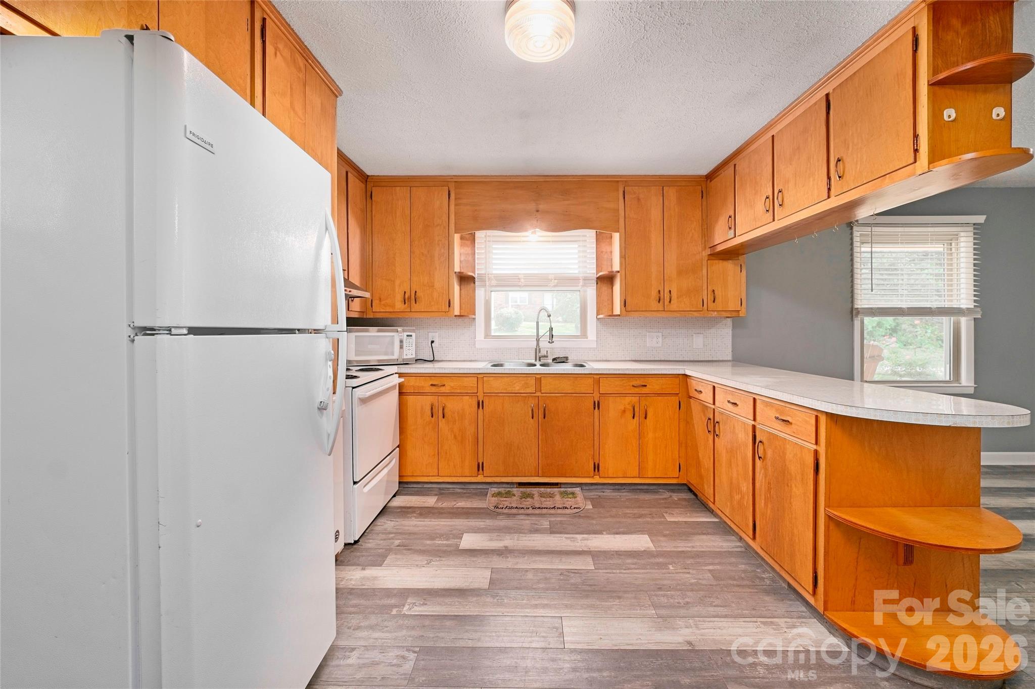 103 Regina Drive Property Photo 5
