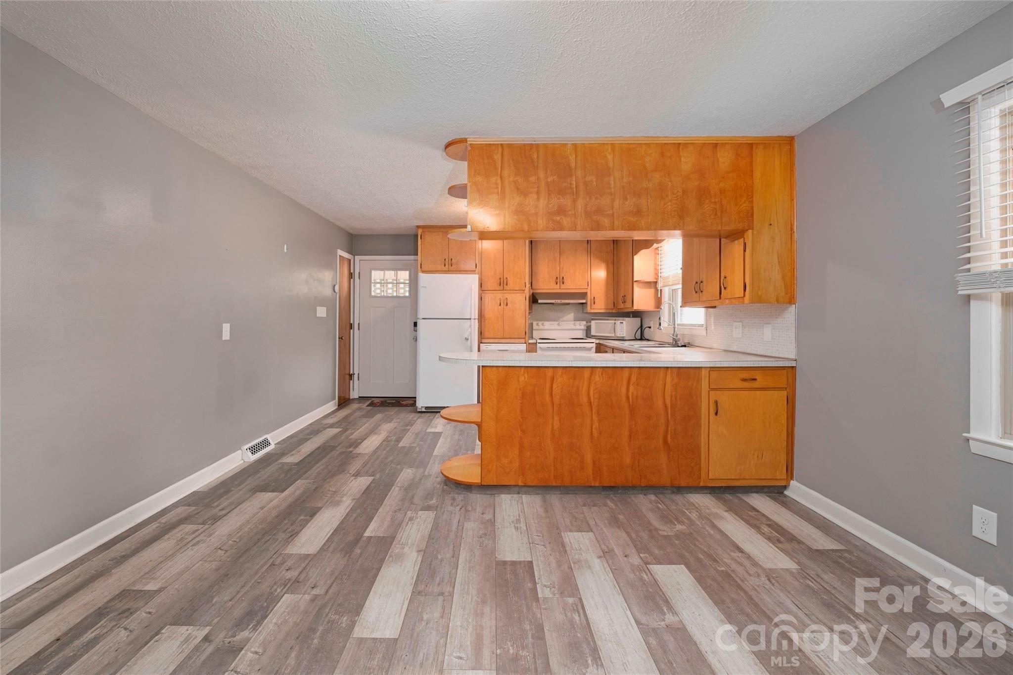 103 Regina Drive Property Photo 6