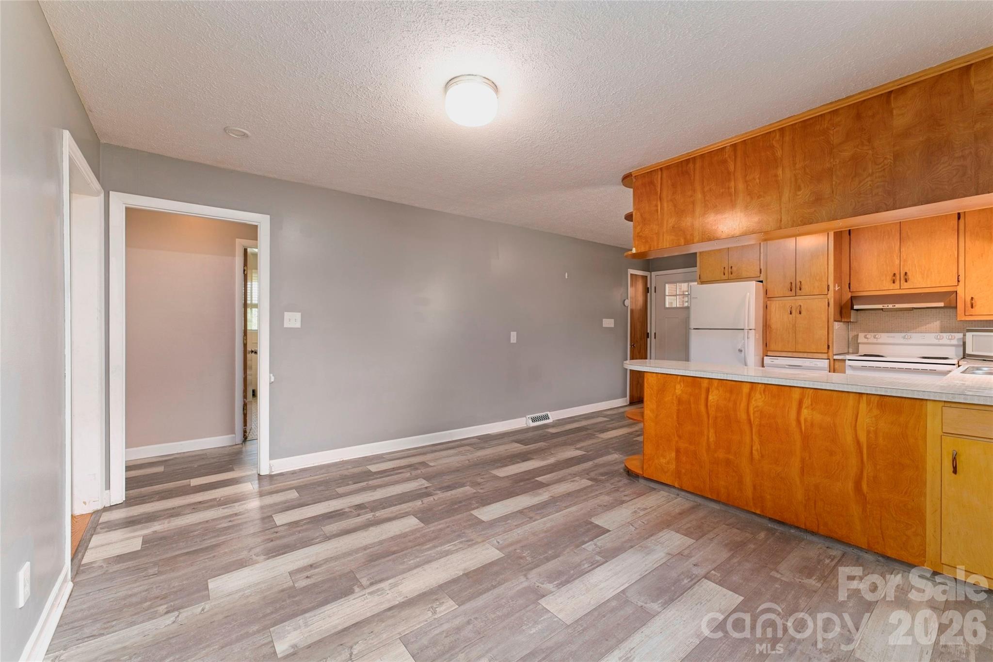 103 Regina Drive Property Photo 9
