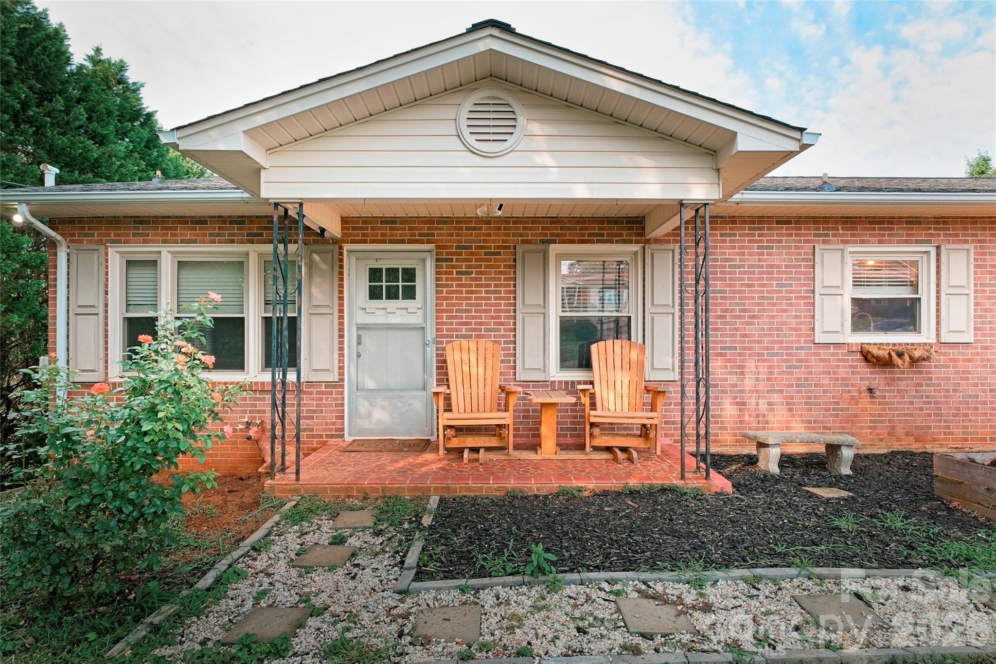 103 Regina Drive Property Photo 28