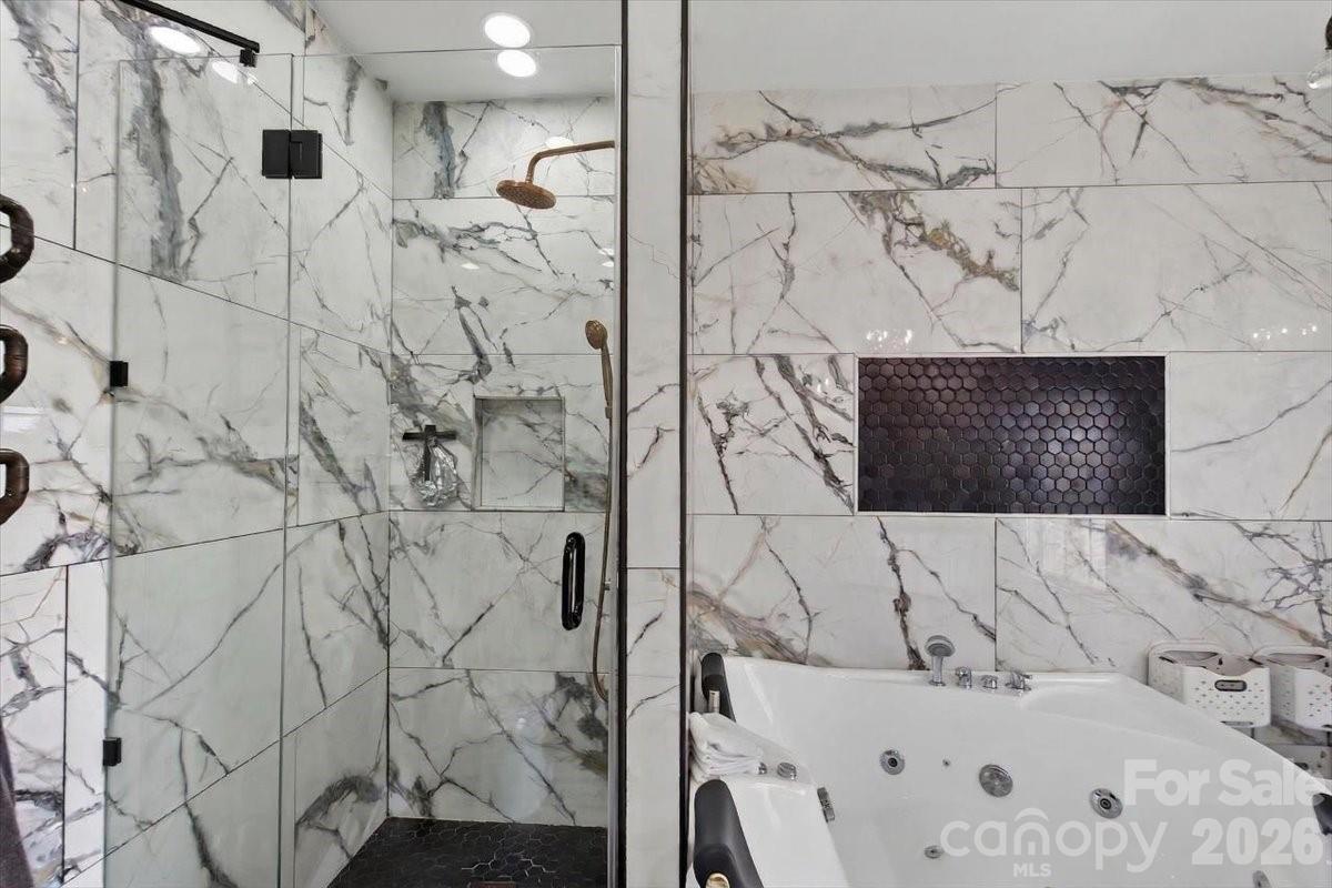 7326 Cotton Ridge Drive Property Photo 13