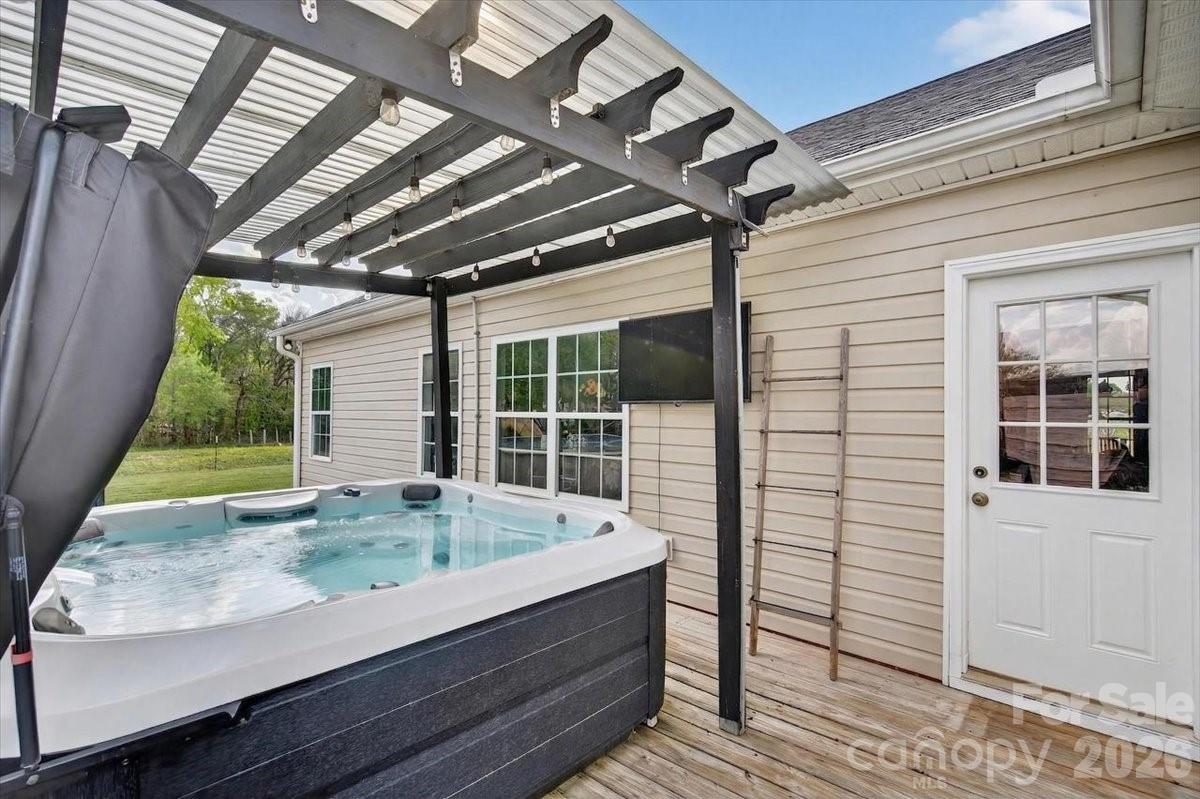 7326 Cotton Ridge Drive Property Photo 19