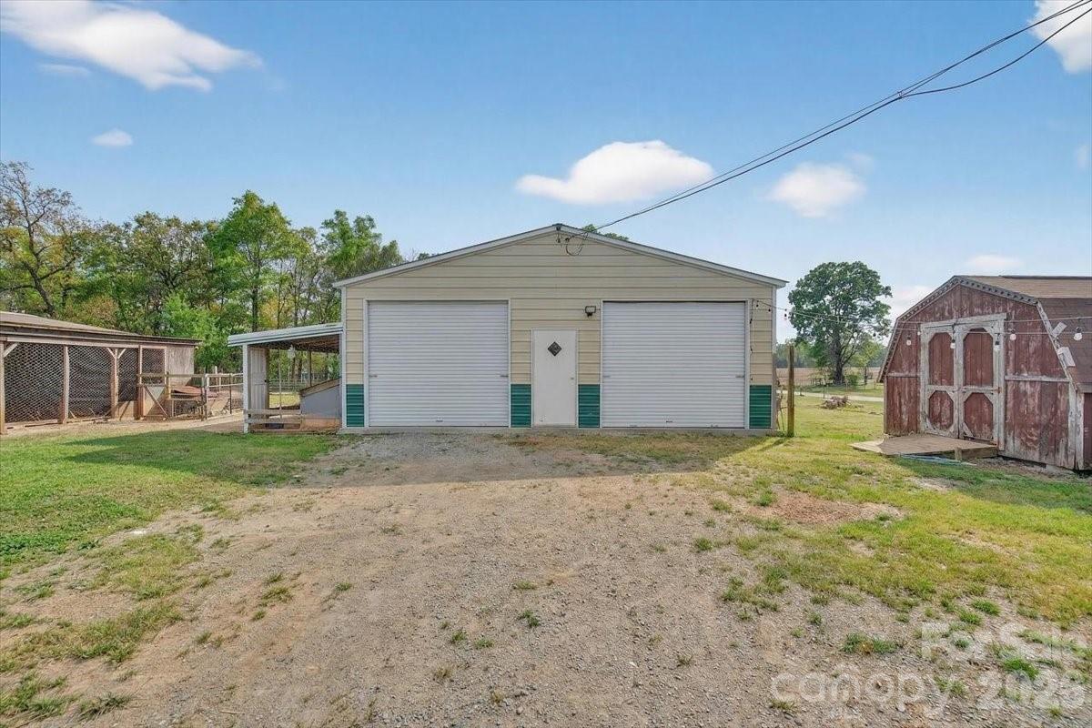 7326 Cotton Ridge Drive Property Photo 24