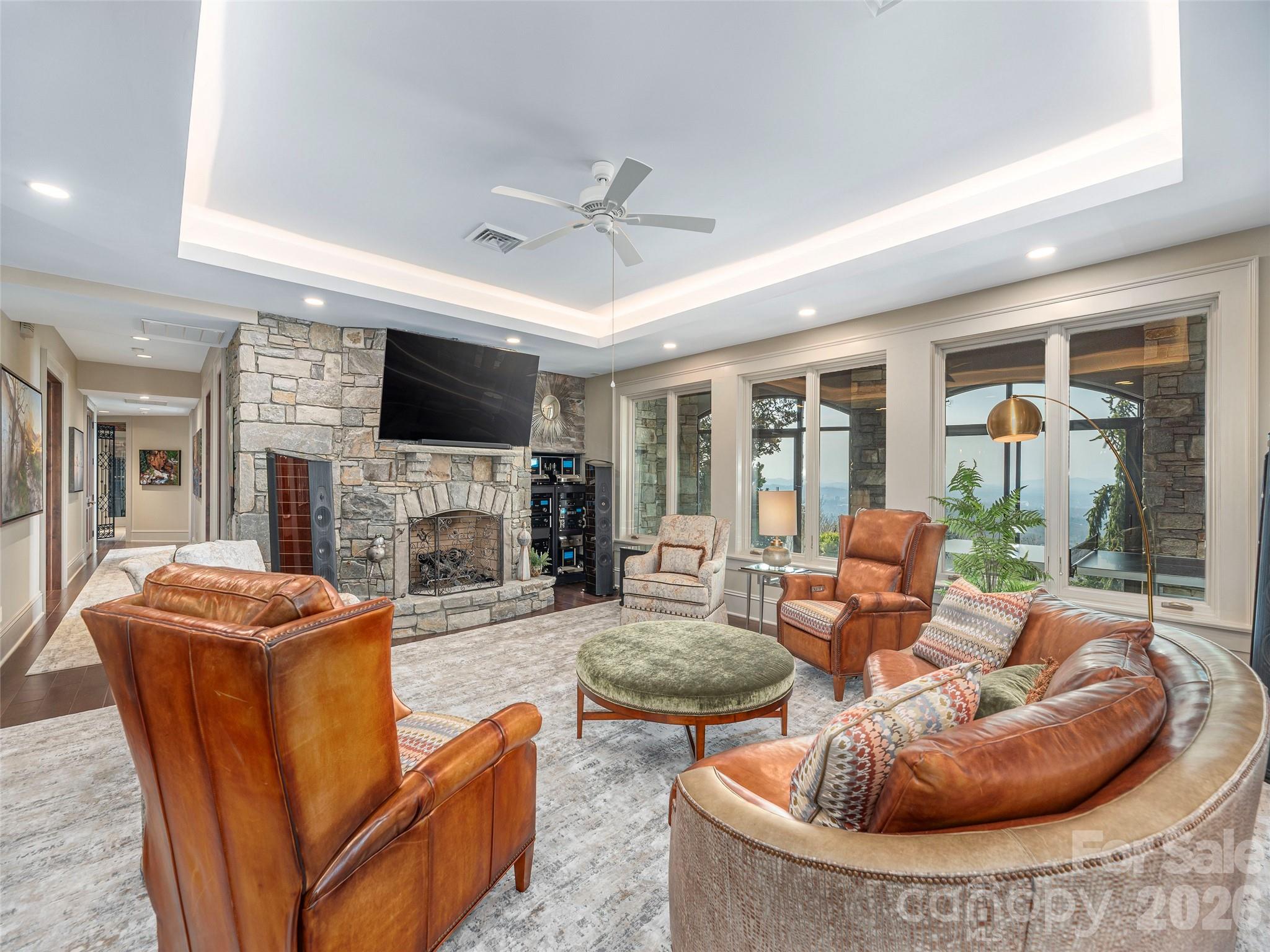 633 Altamont View Property Photo 27