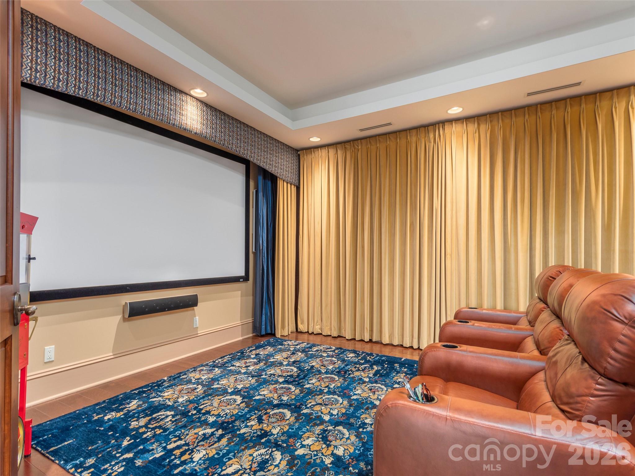 633 Altamont View Property Photo 39