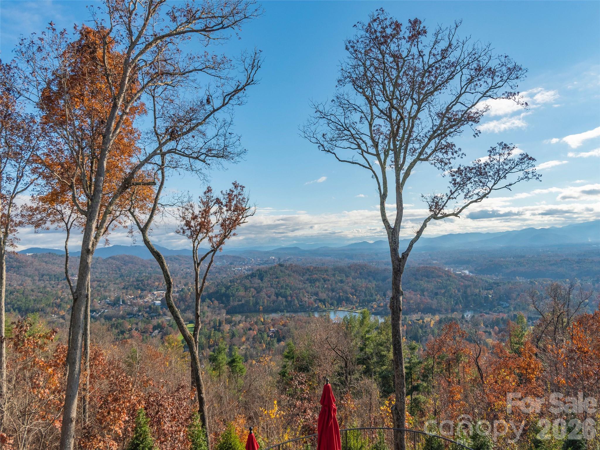 633 Altamont View Property Photo 44