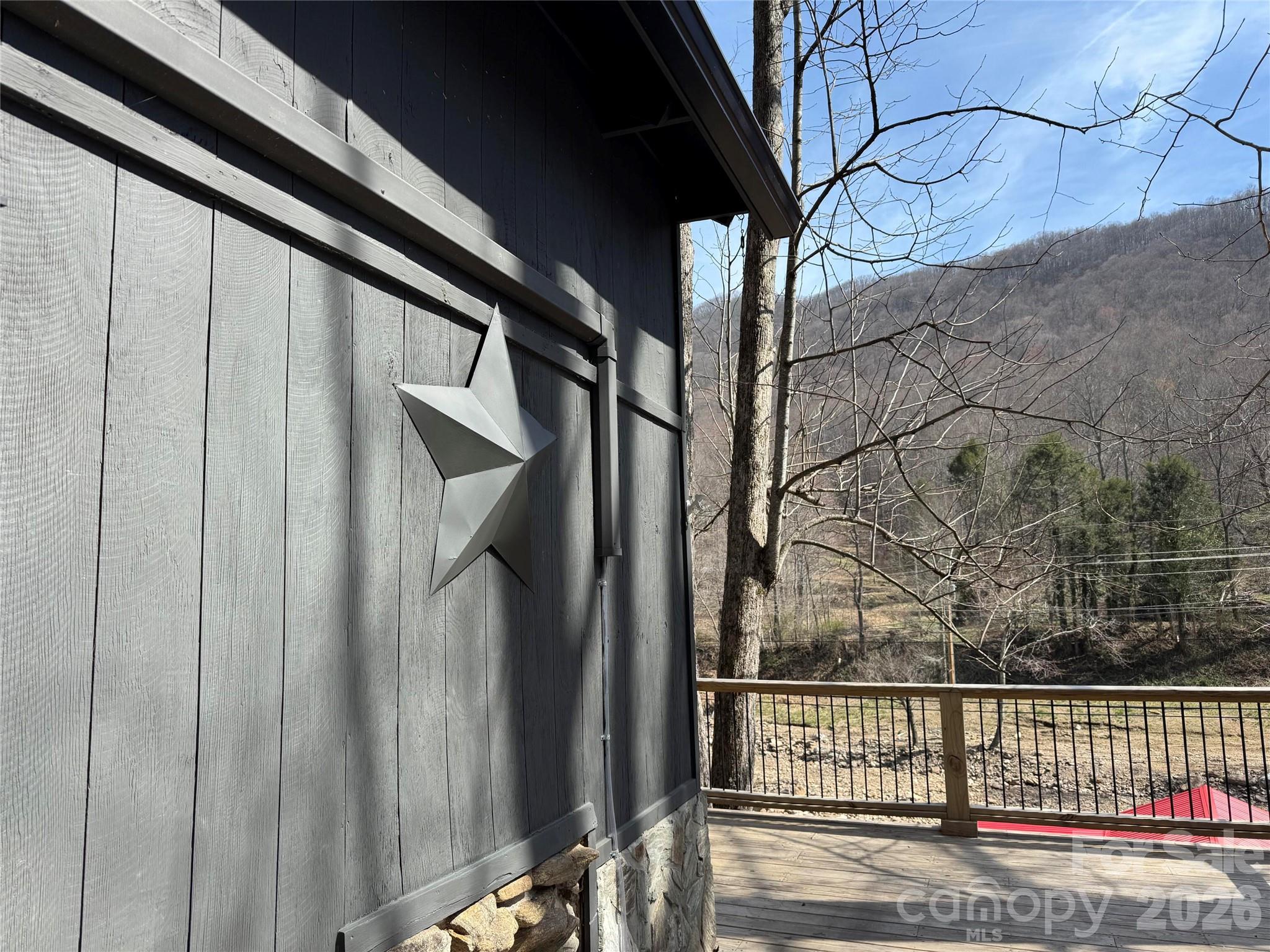 88 Mountain Farm Road Property Photo 5
