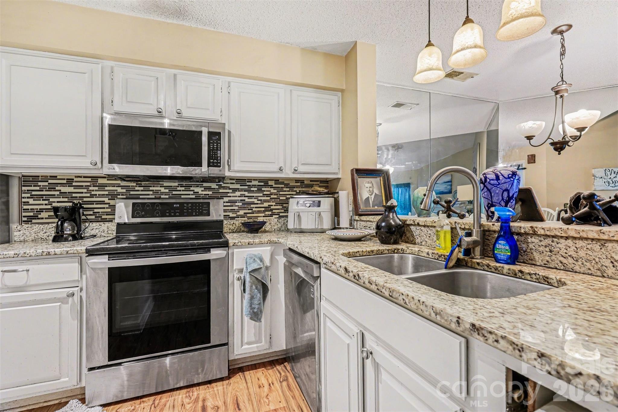 18809 Nautical Drive 302 Property Photo 8