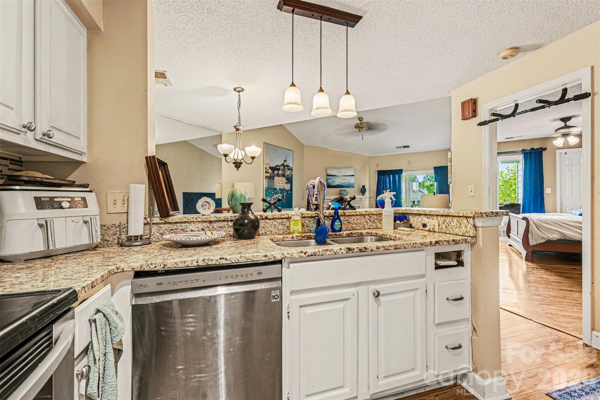 18809 Nautical Drive 302 Property Photo 10