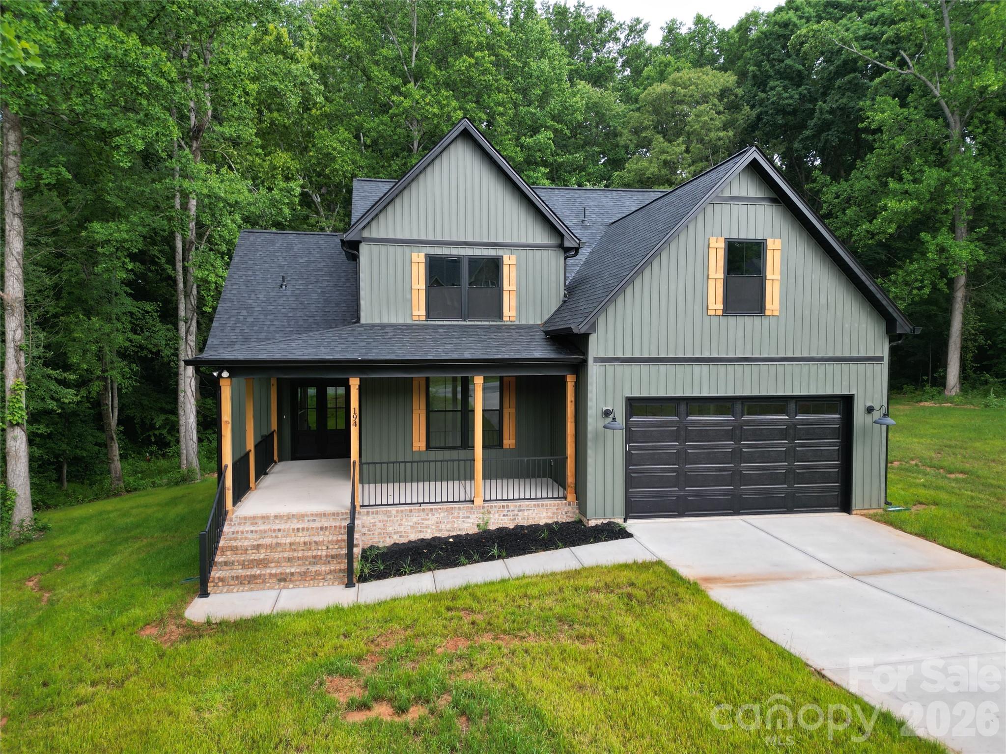 194 Donsdale Drive Property Photo 2