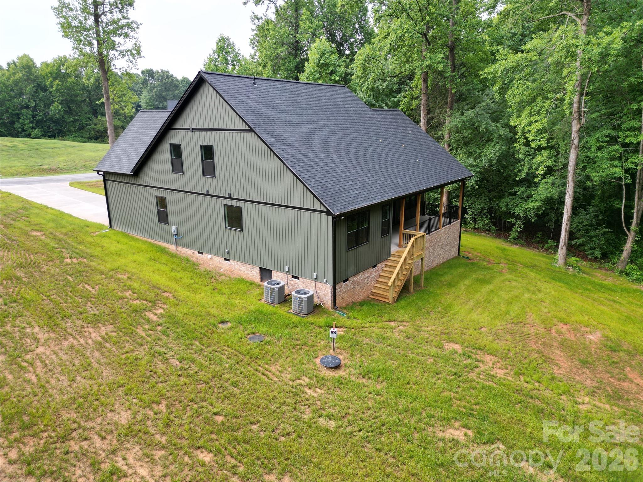 194 Donsdale Drive Property Photo 7