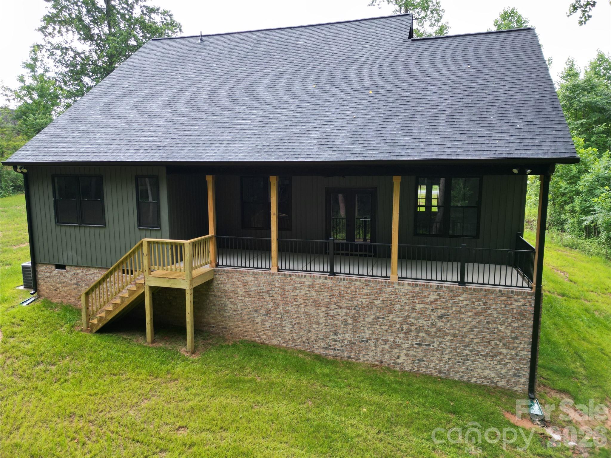 194 Donsdale Drive Property Photo 8