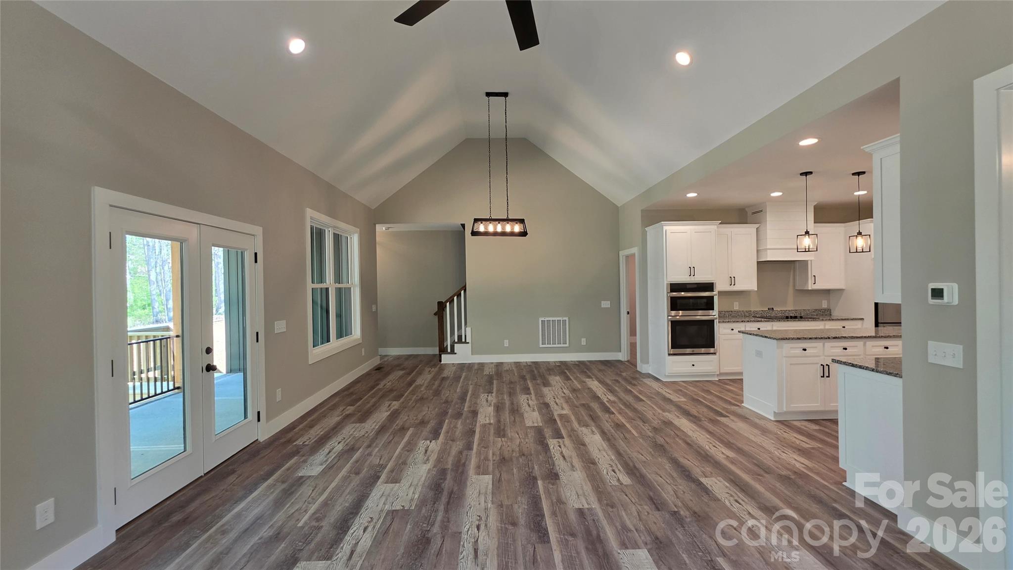 194 Donsdale Drive Property Photo 15