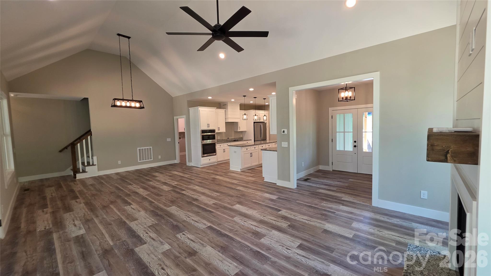 194 Donsdale Drive Property Photo 16
