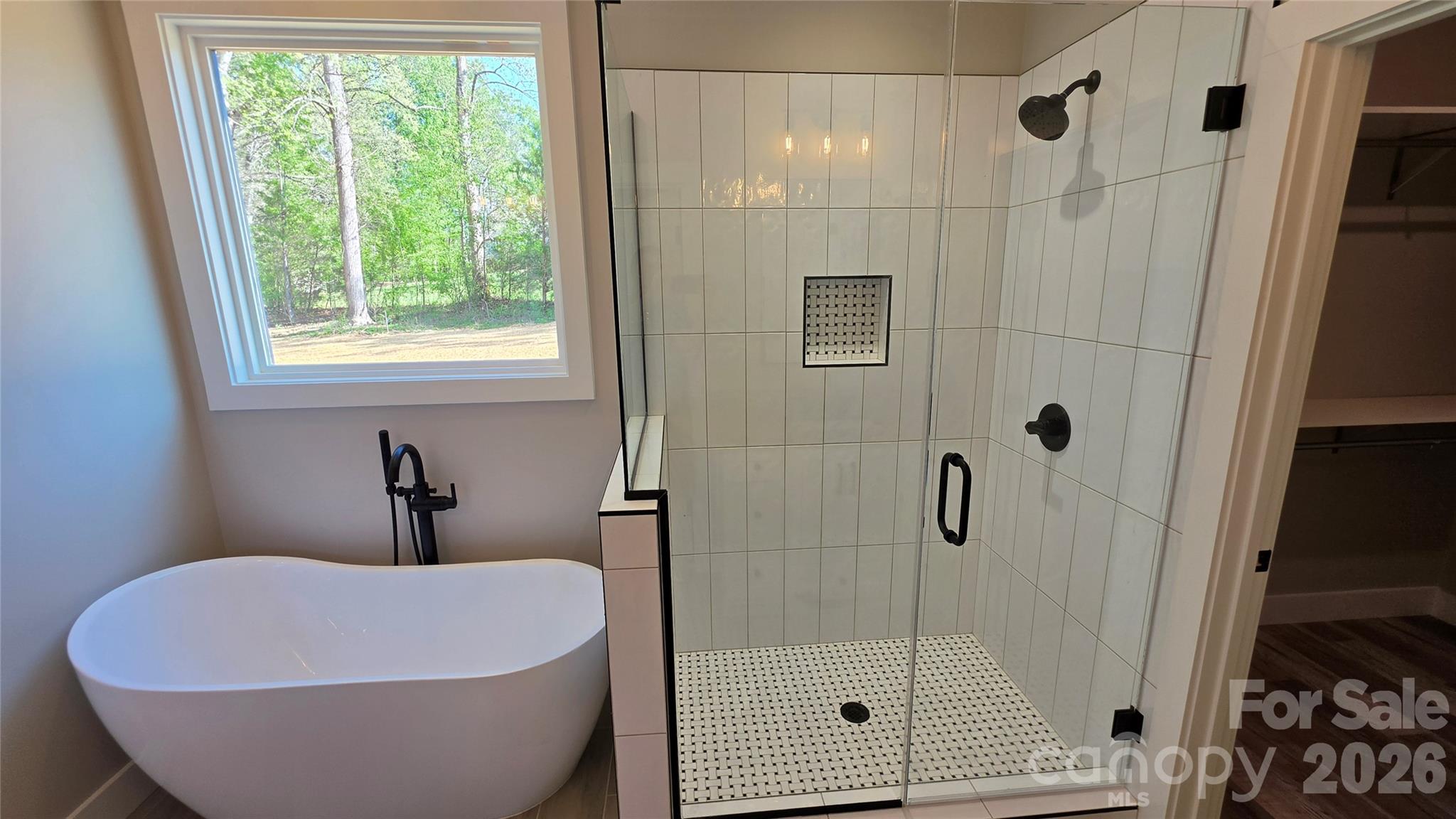 194 Donsdale Drive Property Photo 36