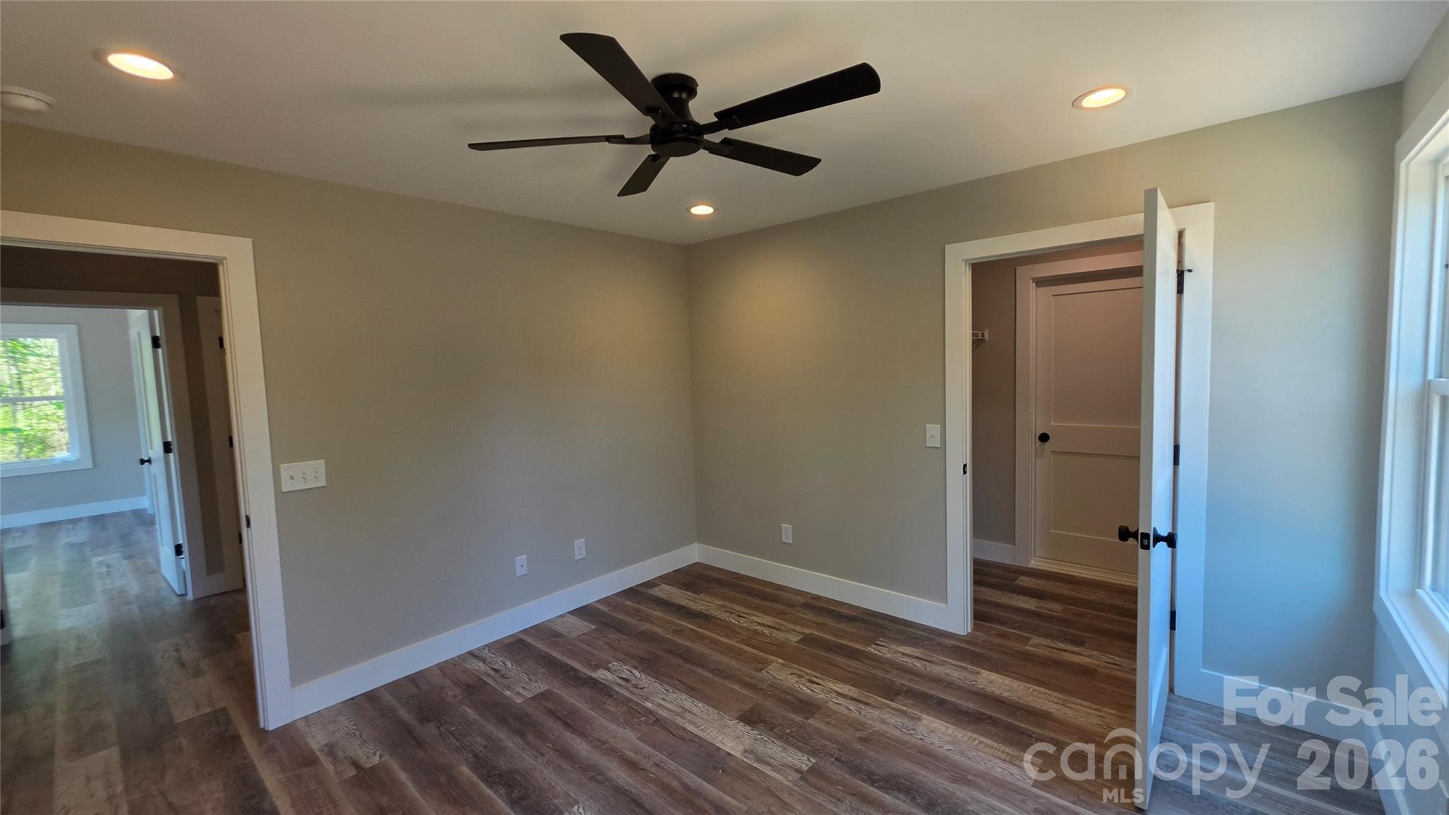 194 Donsdale Drive Property Photo 42