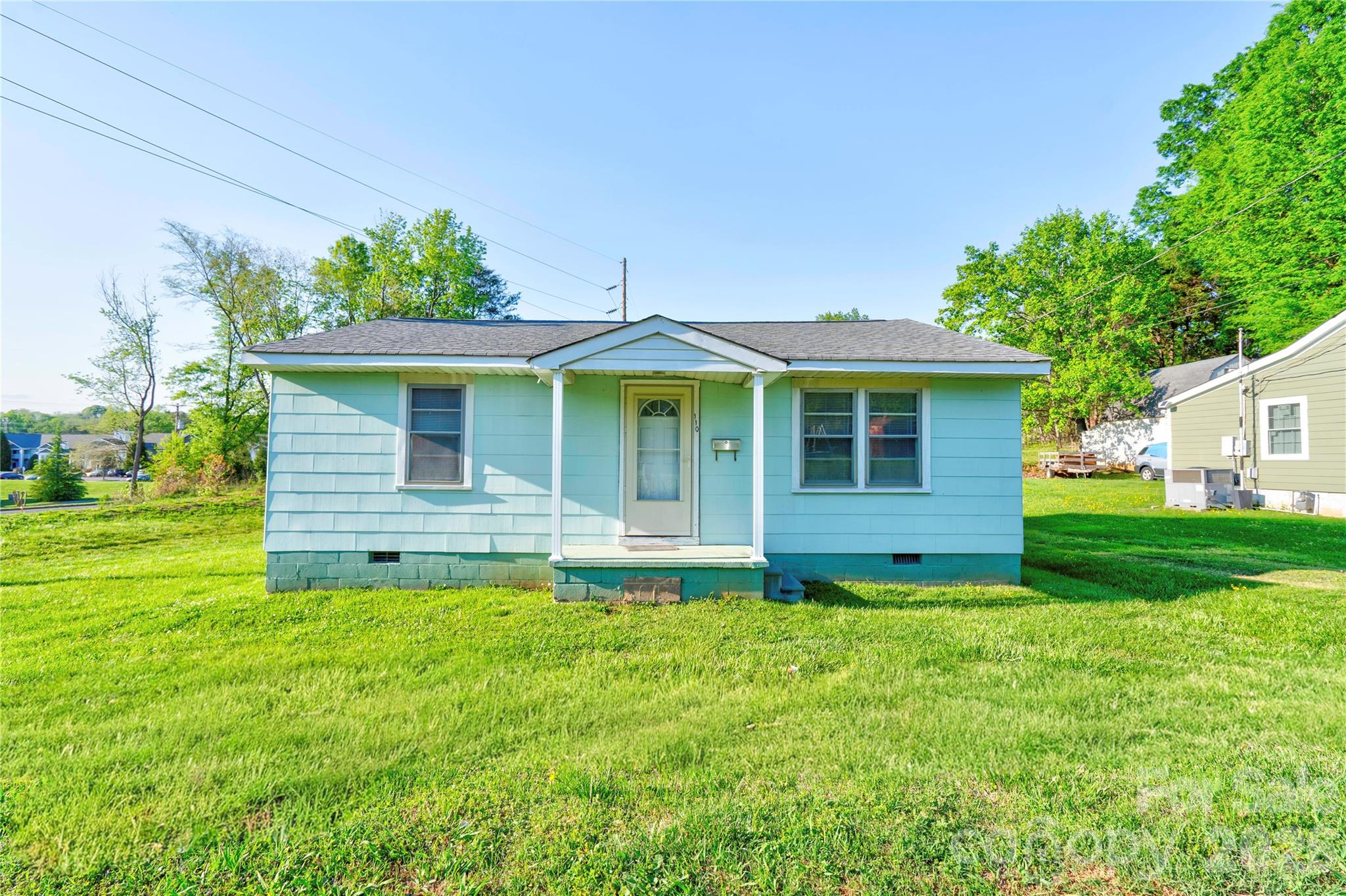 110 Owens Street Property Photo 1