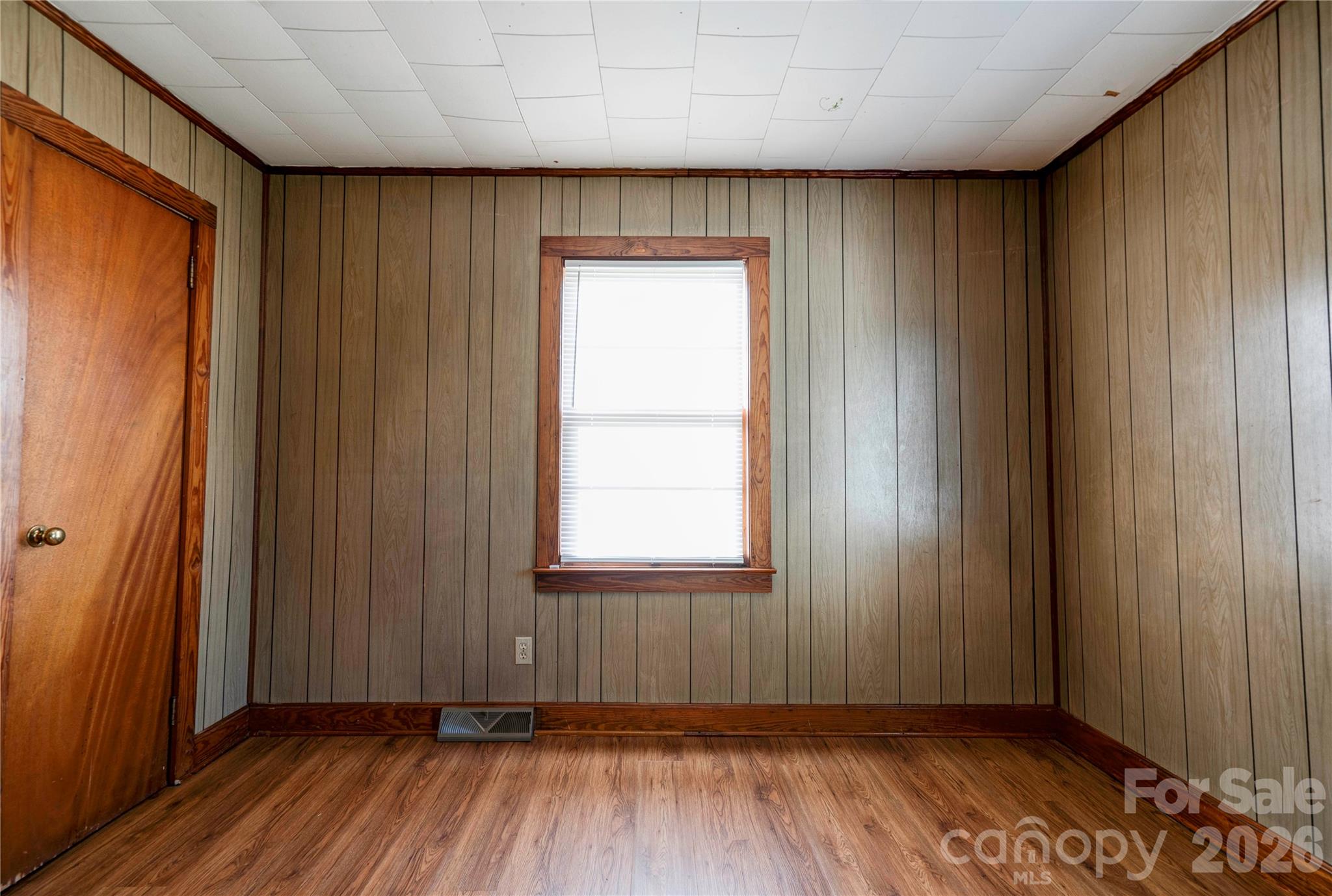 110 Owens Street Property Photo 9