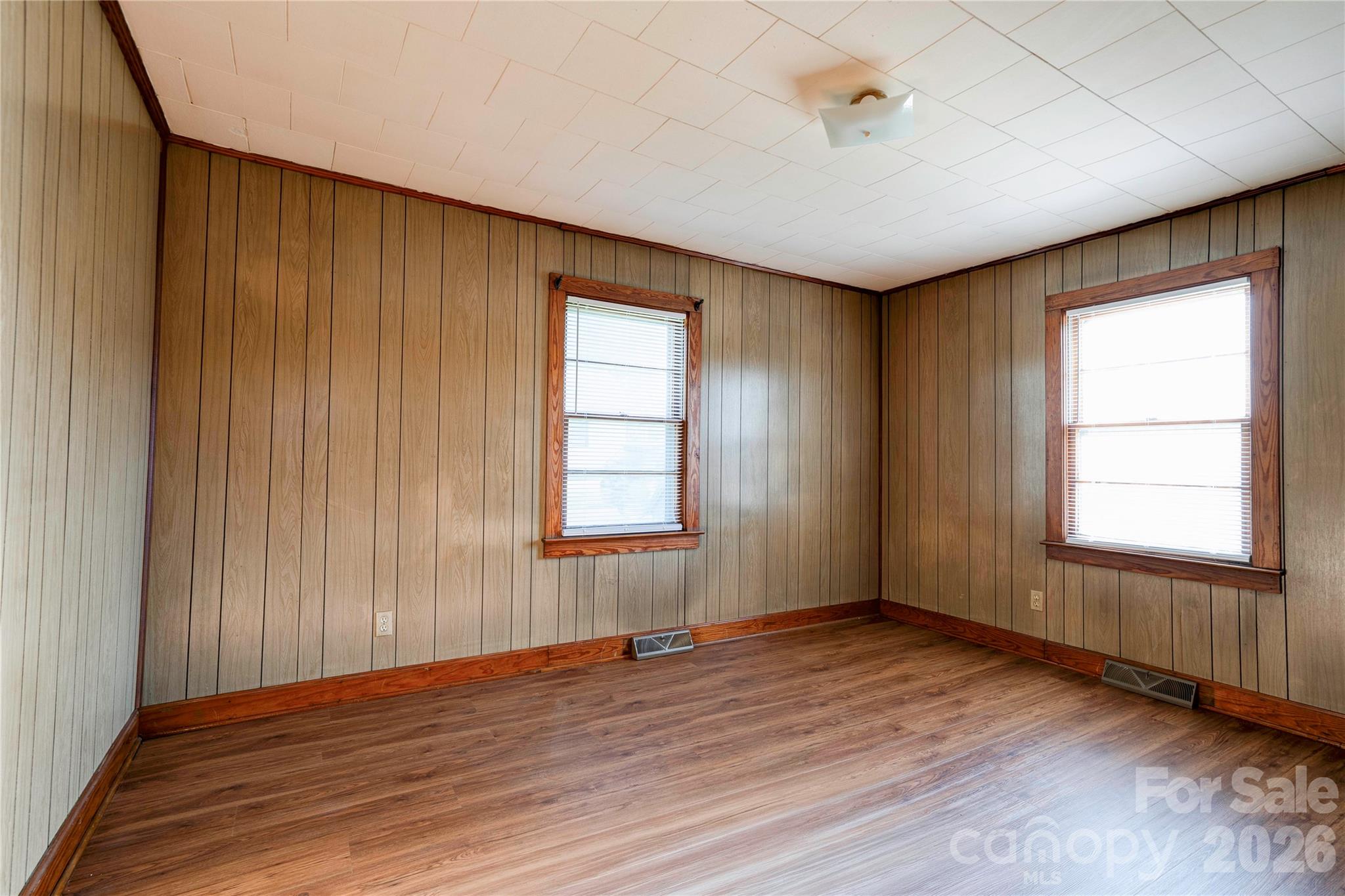 110 Owens Street Property Photo 12