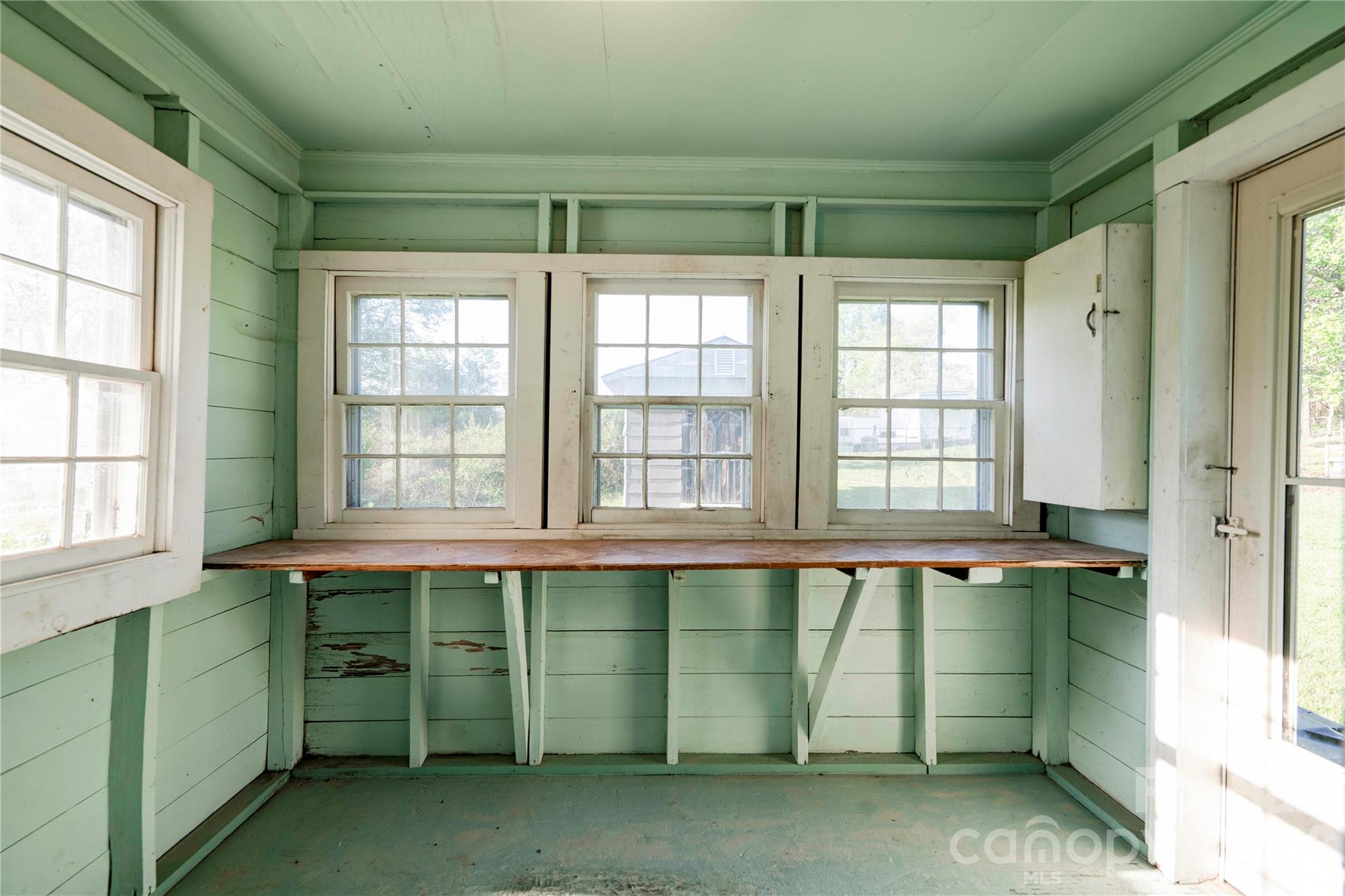 110 Owens Street Property Photo 14