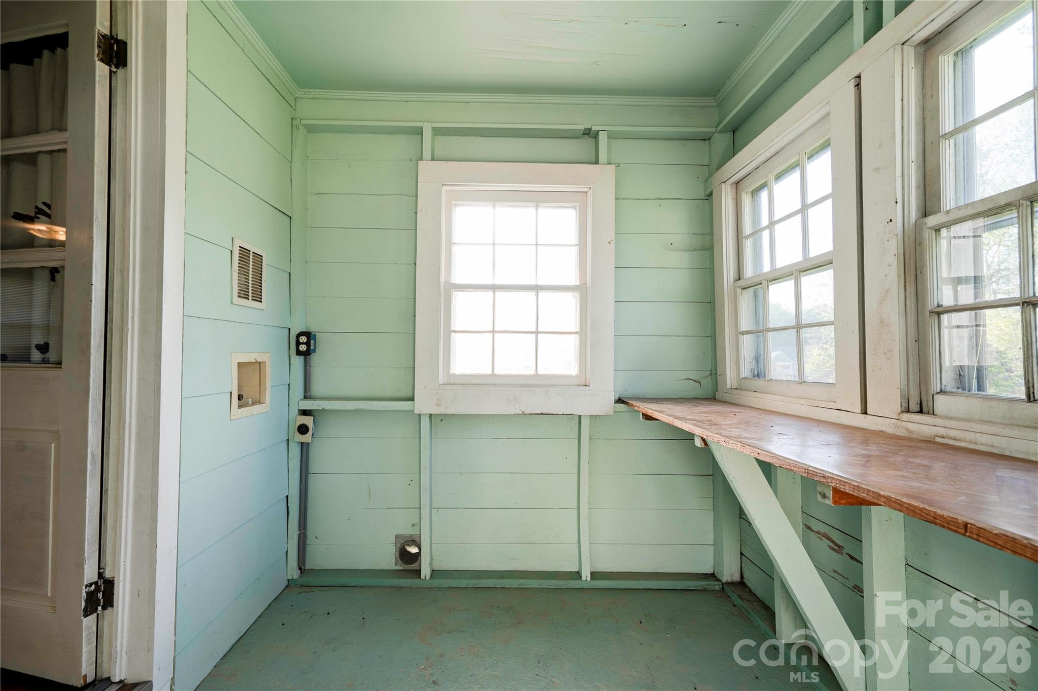 110 Owens Street Property Photo 15
