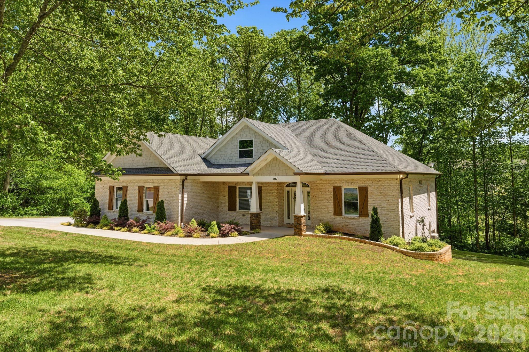 2442 Falcon Lane Property Photo 1