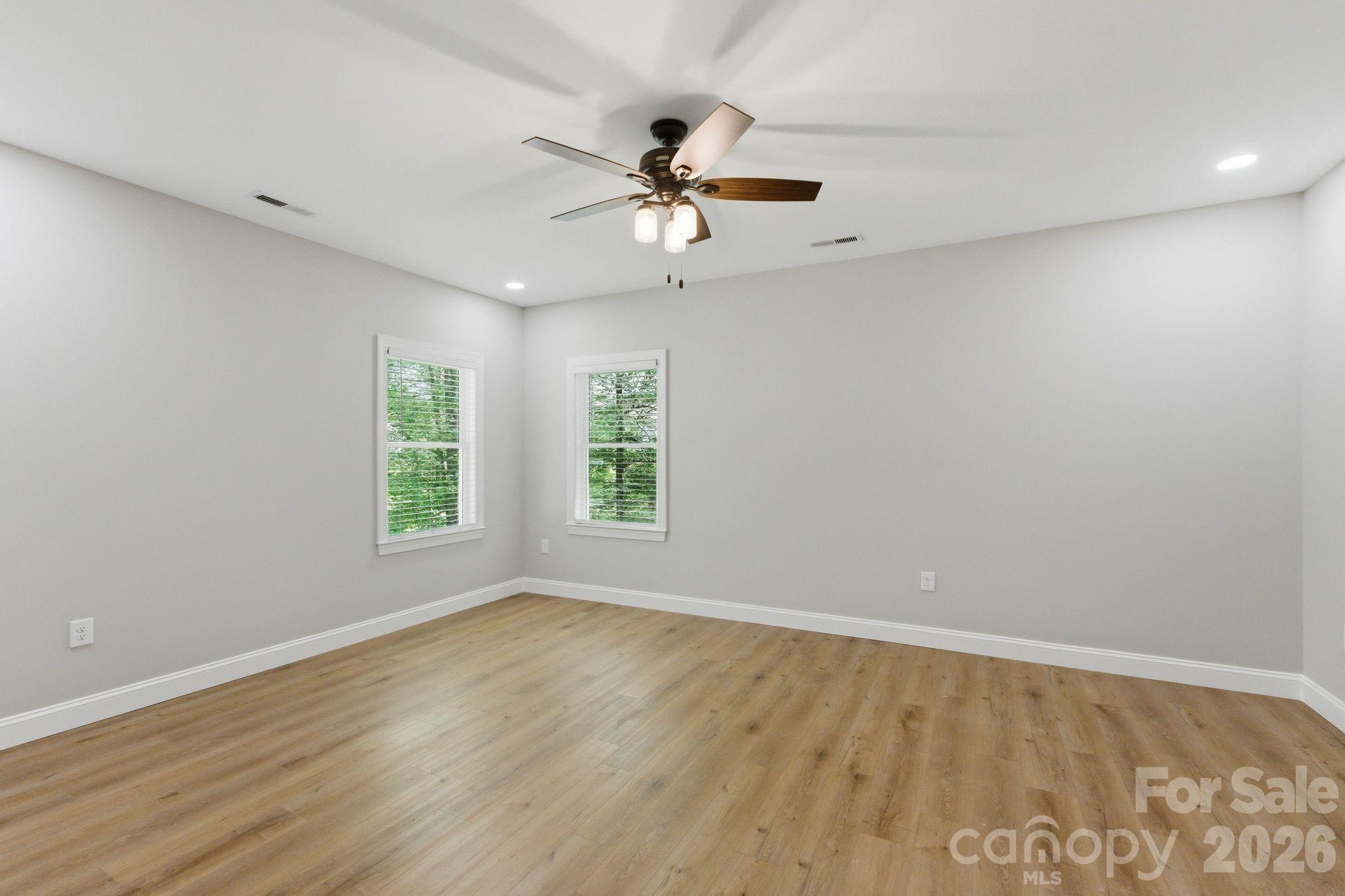 2442 Falcon Lane Property Photo 20