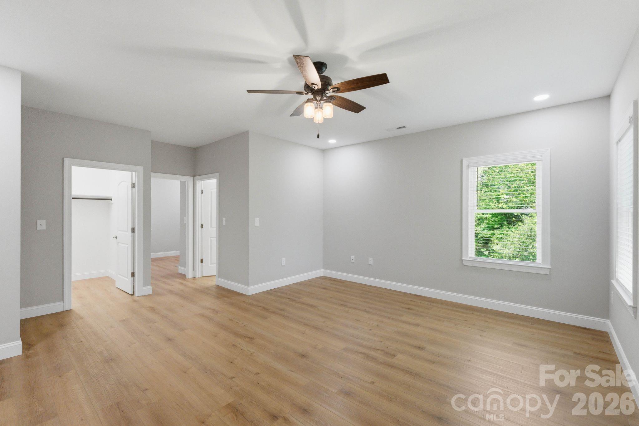 2442 Falcon Lane Property Photo 21
