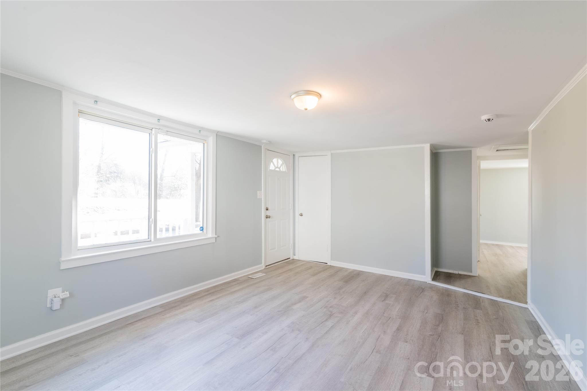 5953 Yale Avenue Property Photo 2