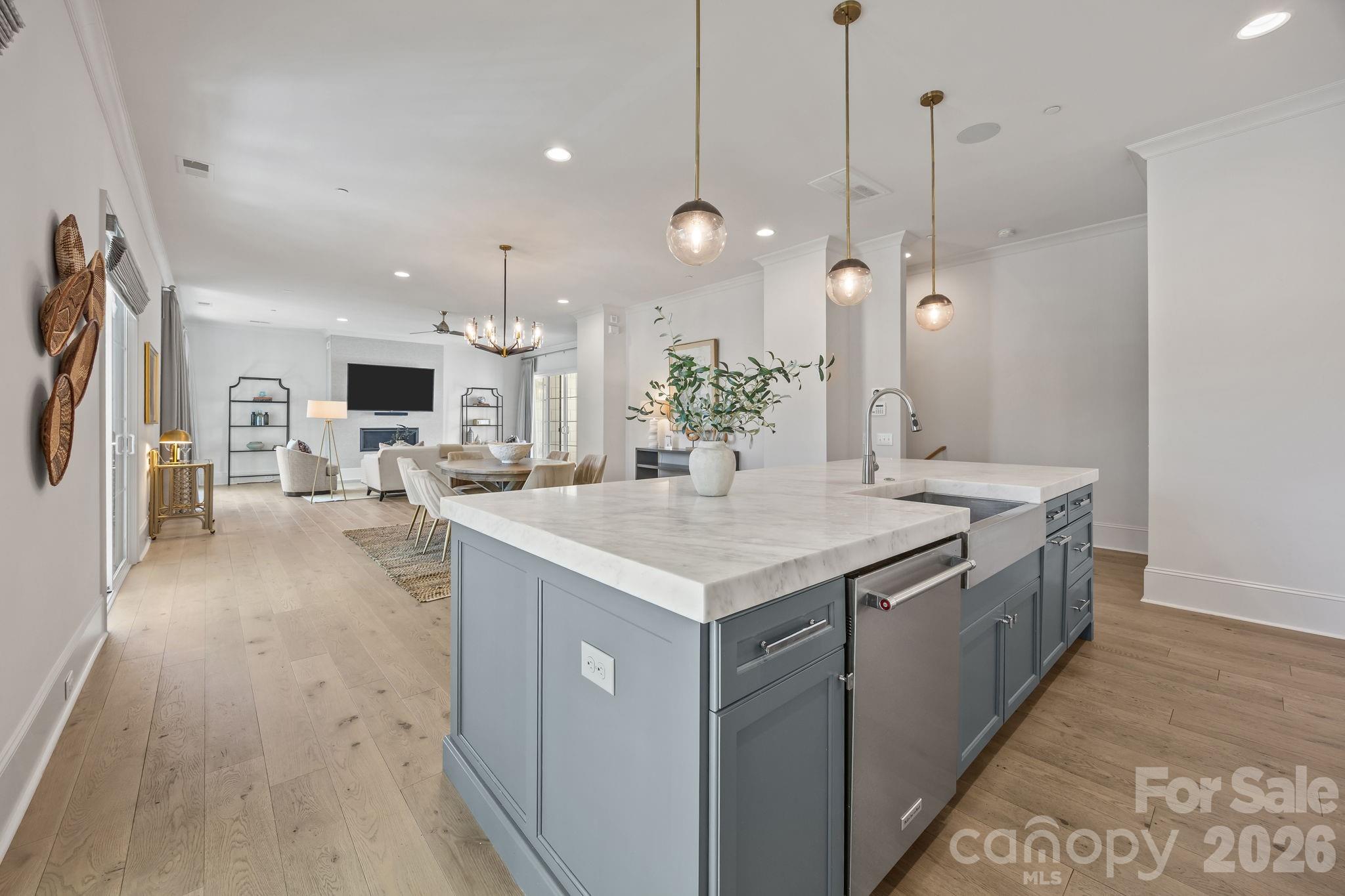 1708 Lombardy Circle D Property Photo 5