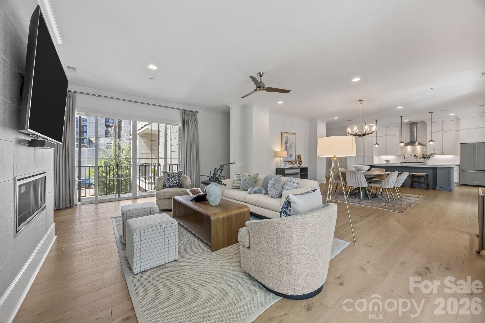 1708 Lombardy Circle D Property Photo 14