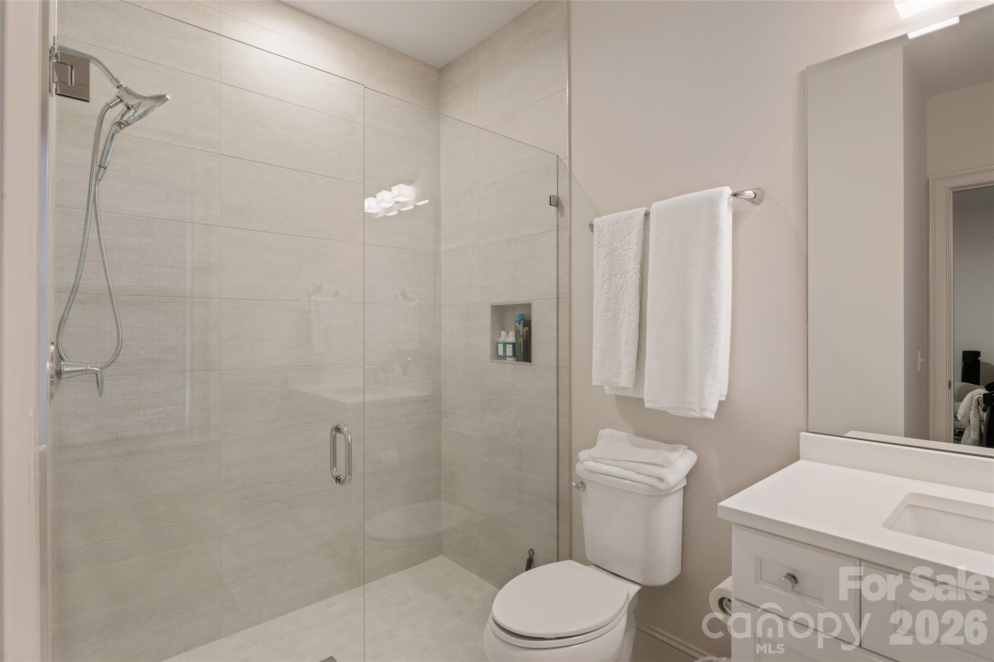 1708 Lombardy Circle D Property Photo 23
