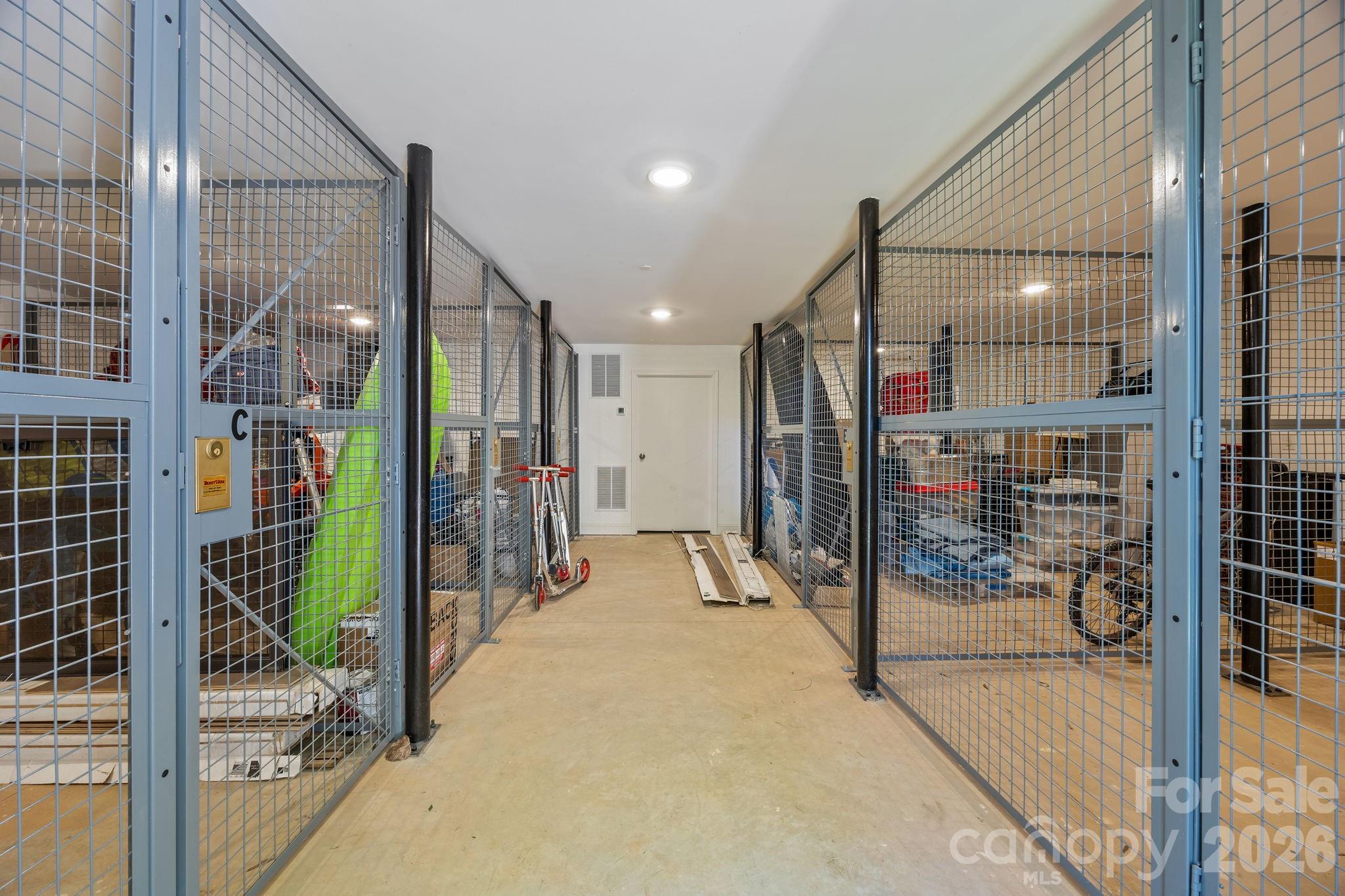 1708 Lombardy Circle D Property Photo 25