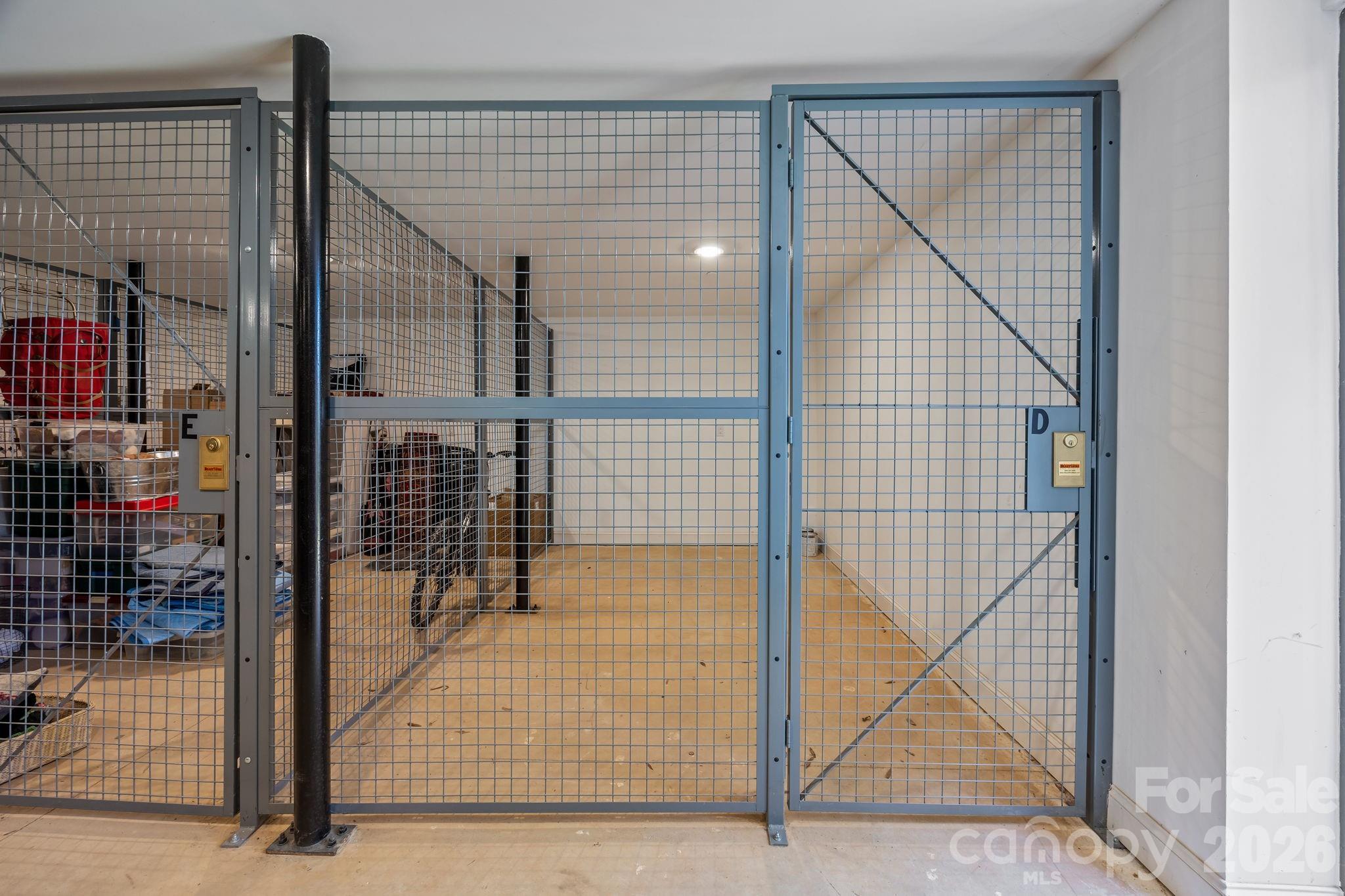 1708 Lombardy Circle D Property Photo 26