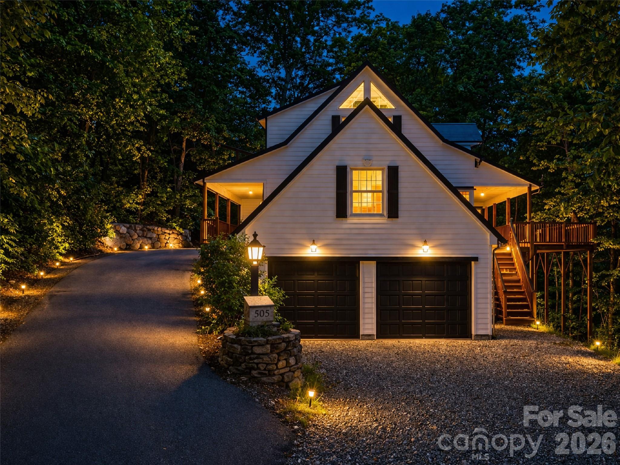 505 Middle Top Loop Property Photo 1