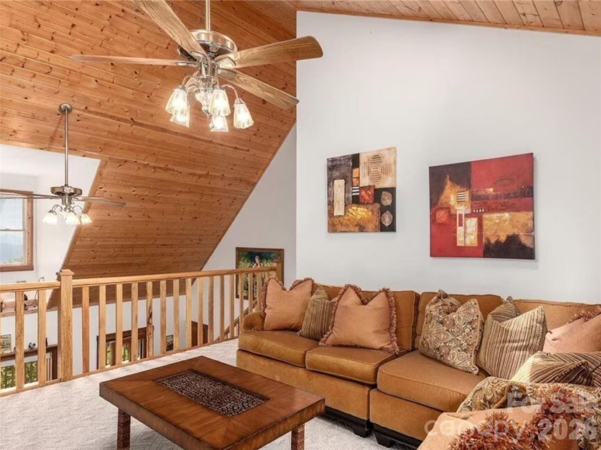 505 Middle Top Loop Property Photo 12