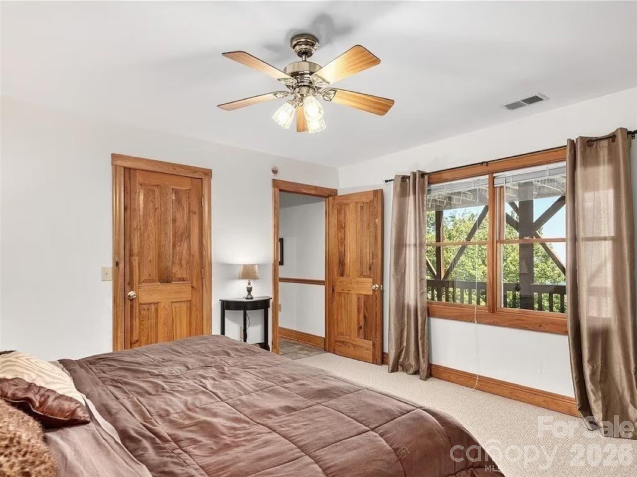 505 Middle Top Loop Property Photo 15
