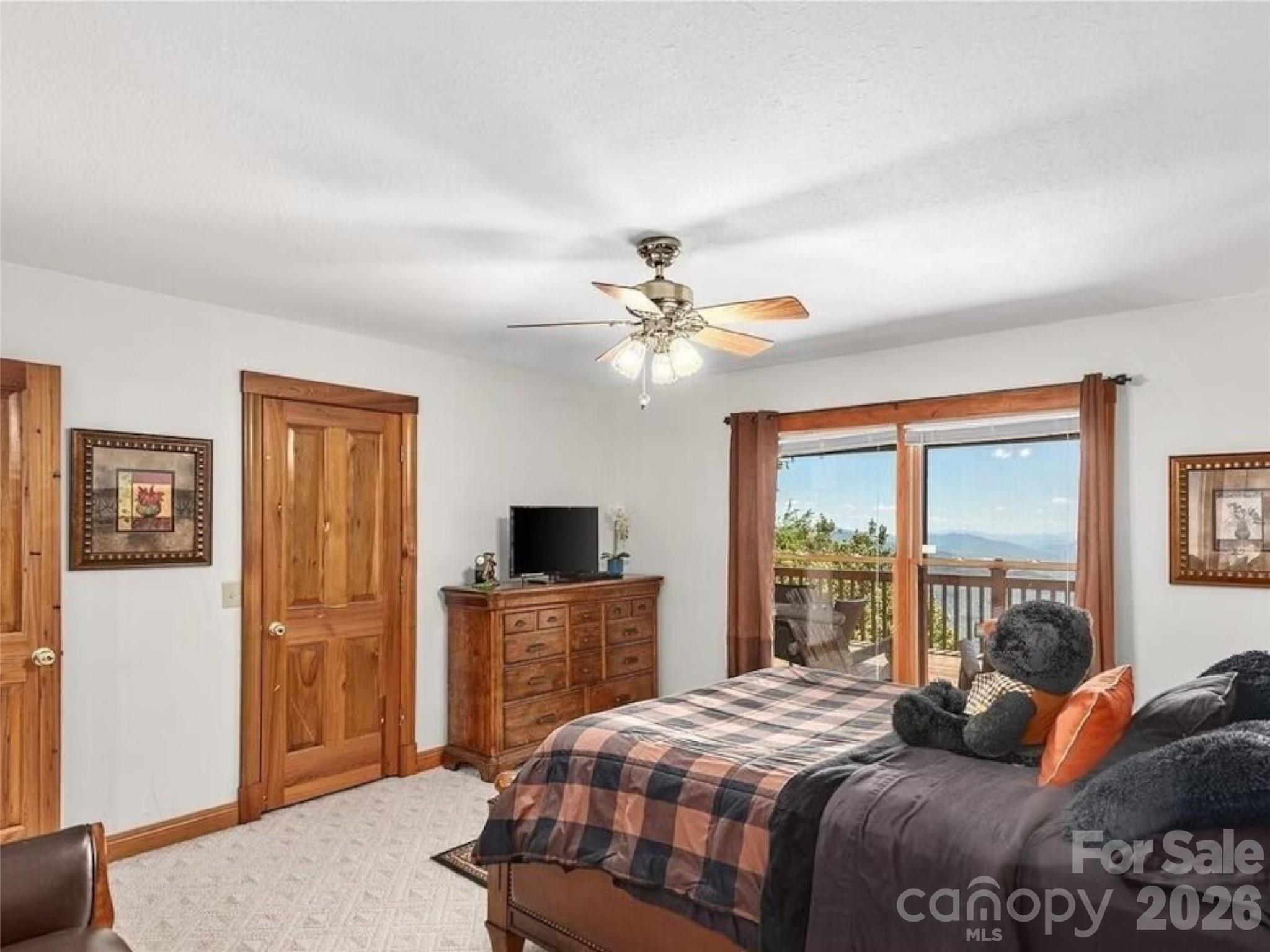 505 Middle Top Loop Property Photo 26