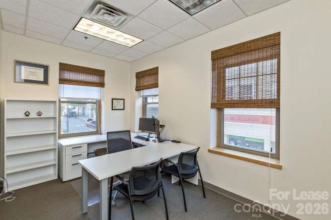 56 College Street 201 Property Photo 9