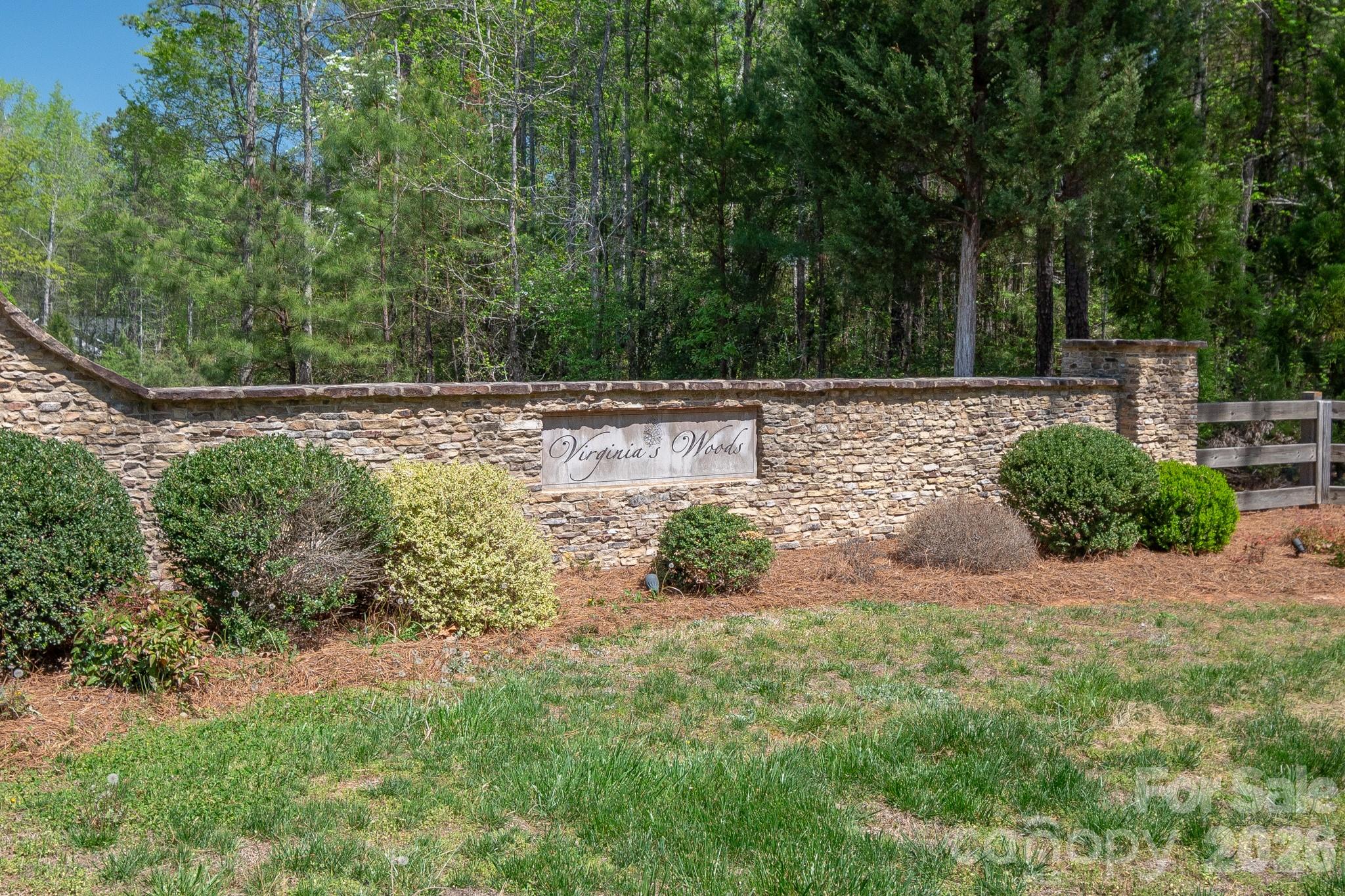 2170 Two Sisters Drive Property Photo 2