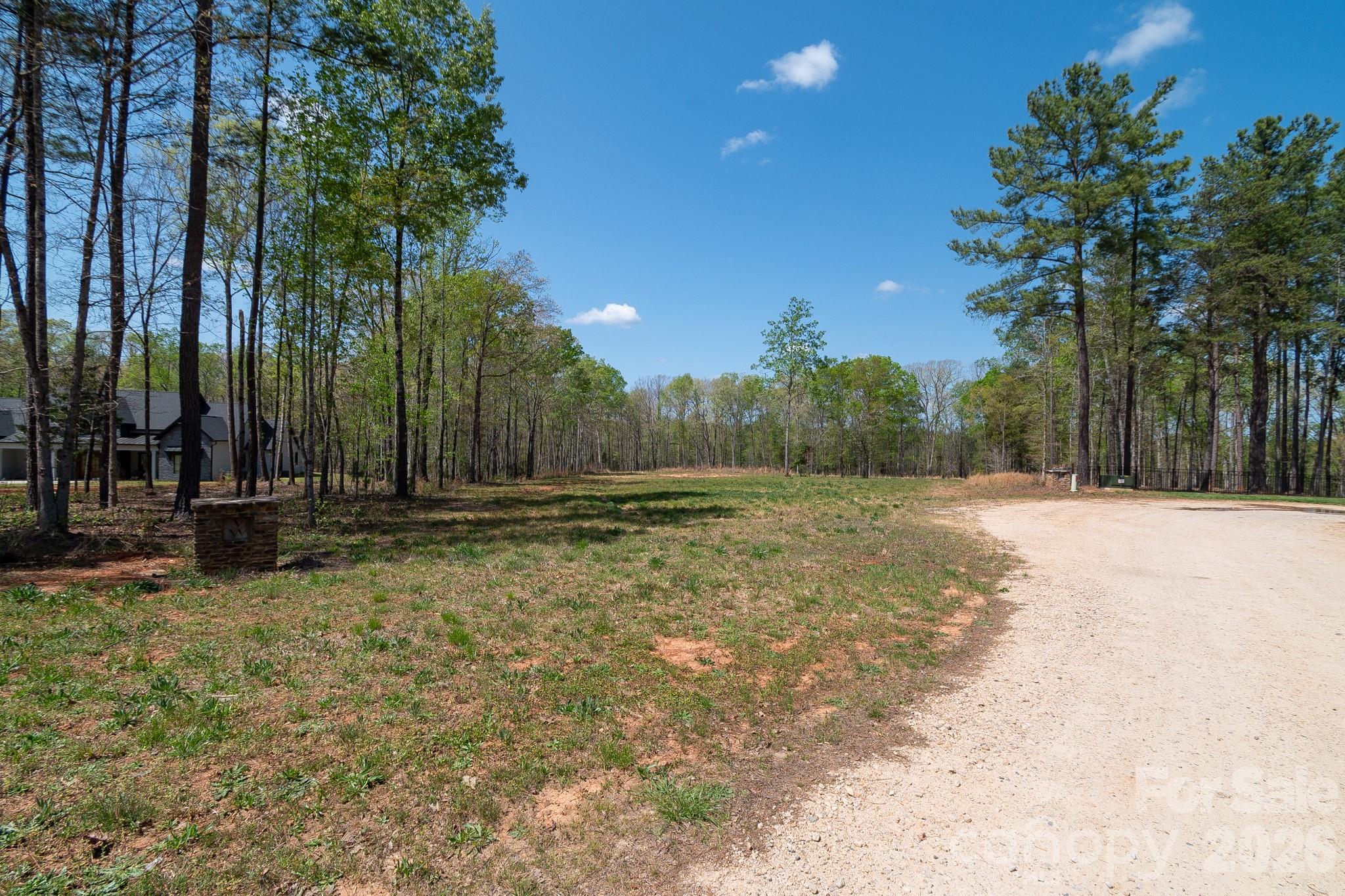2170 Two Sisters Drive Property Photo 6