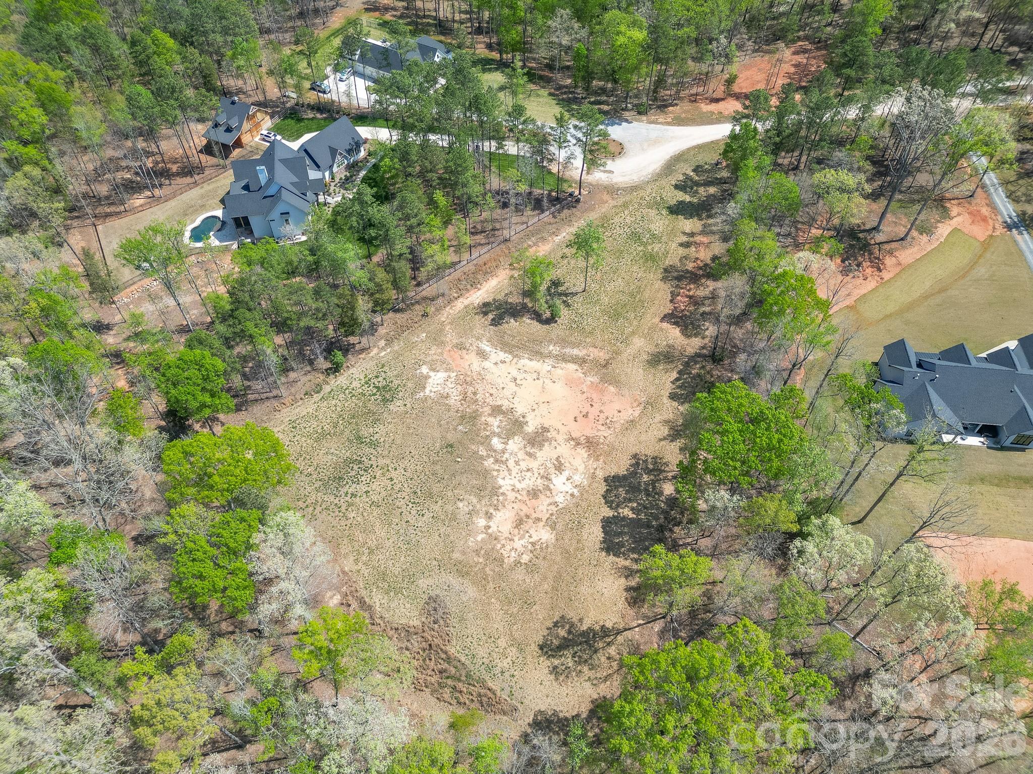 2170 Two Sisters Drive Property Photo 18