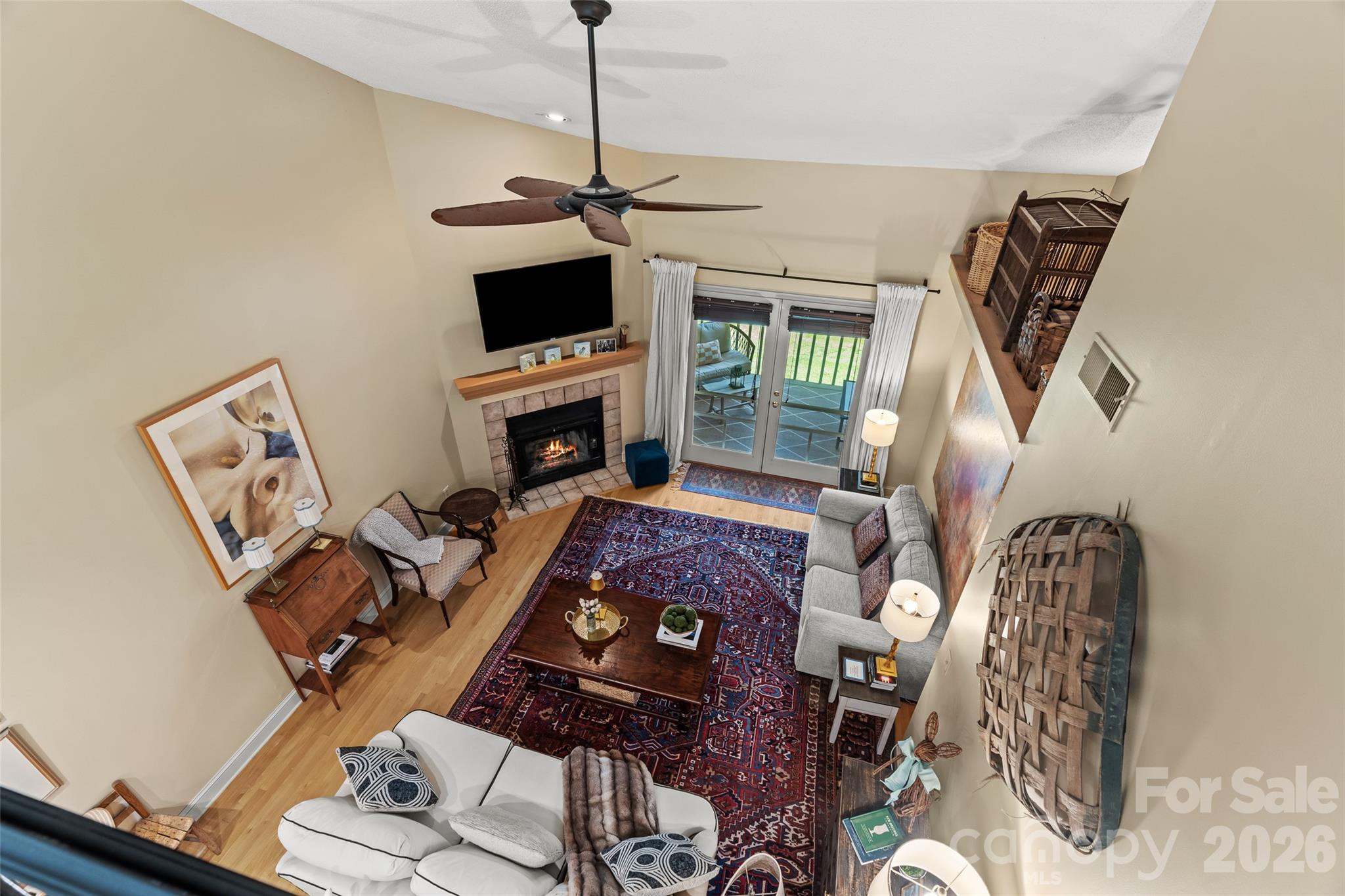 6 Willow Tree Run Property Photo 5