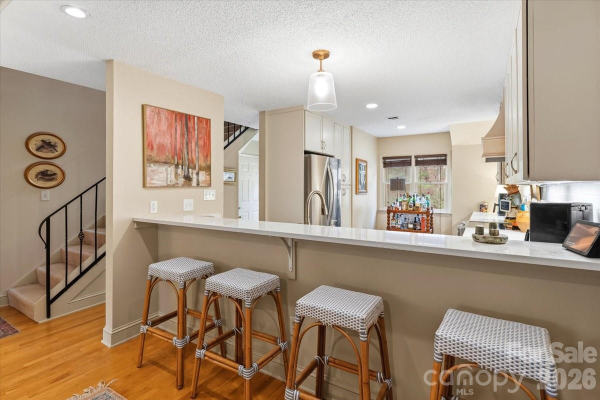 6 Willow Tree Run Property Photo 9
