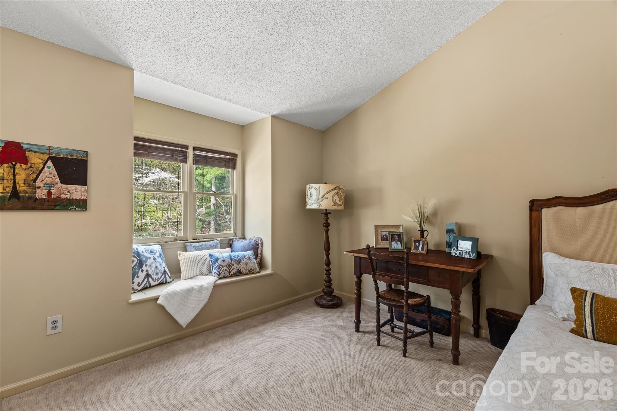 6 Willow Tree Run Property Photo 17